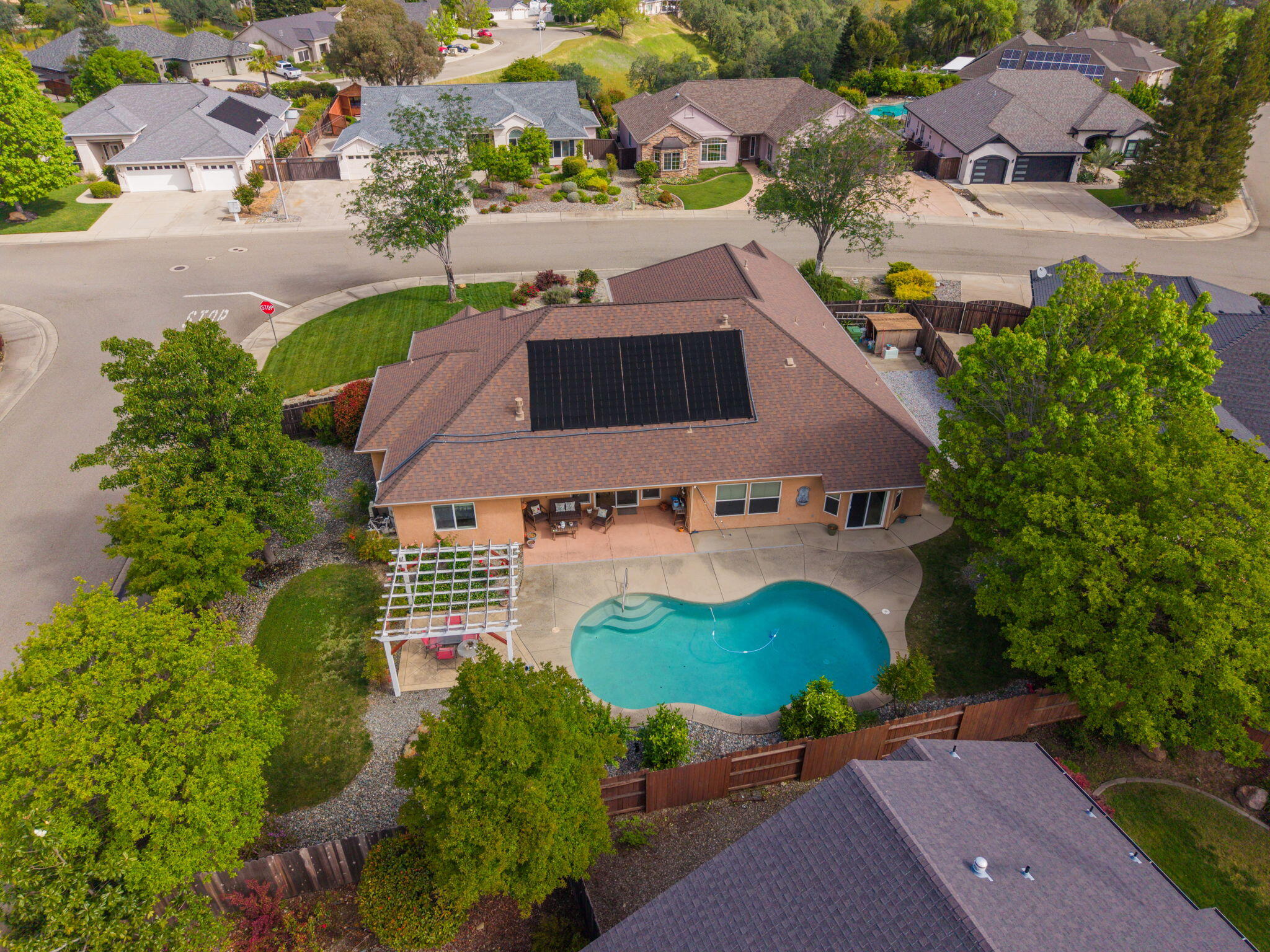 main property photo 32