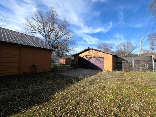 main property photo 31