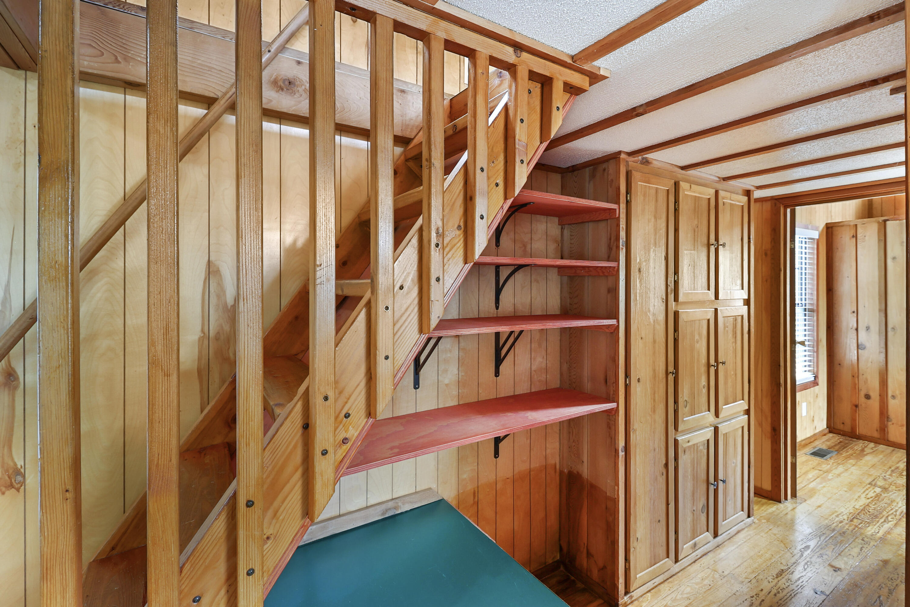 main property photo 16