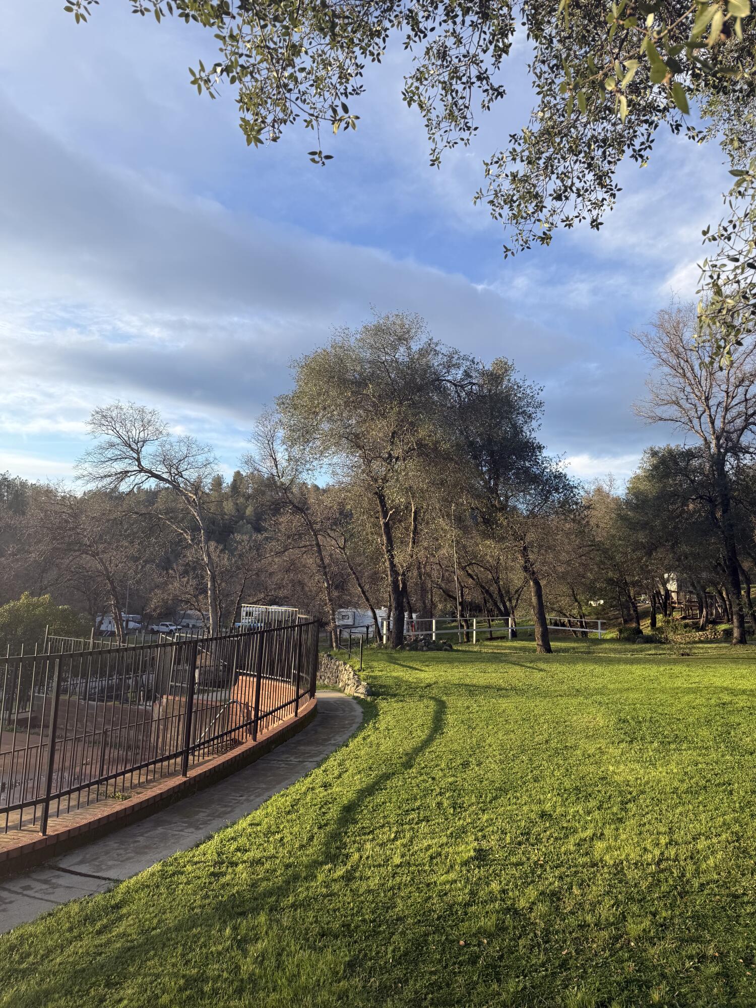main property photo 25