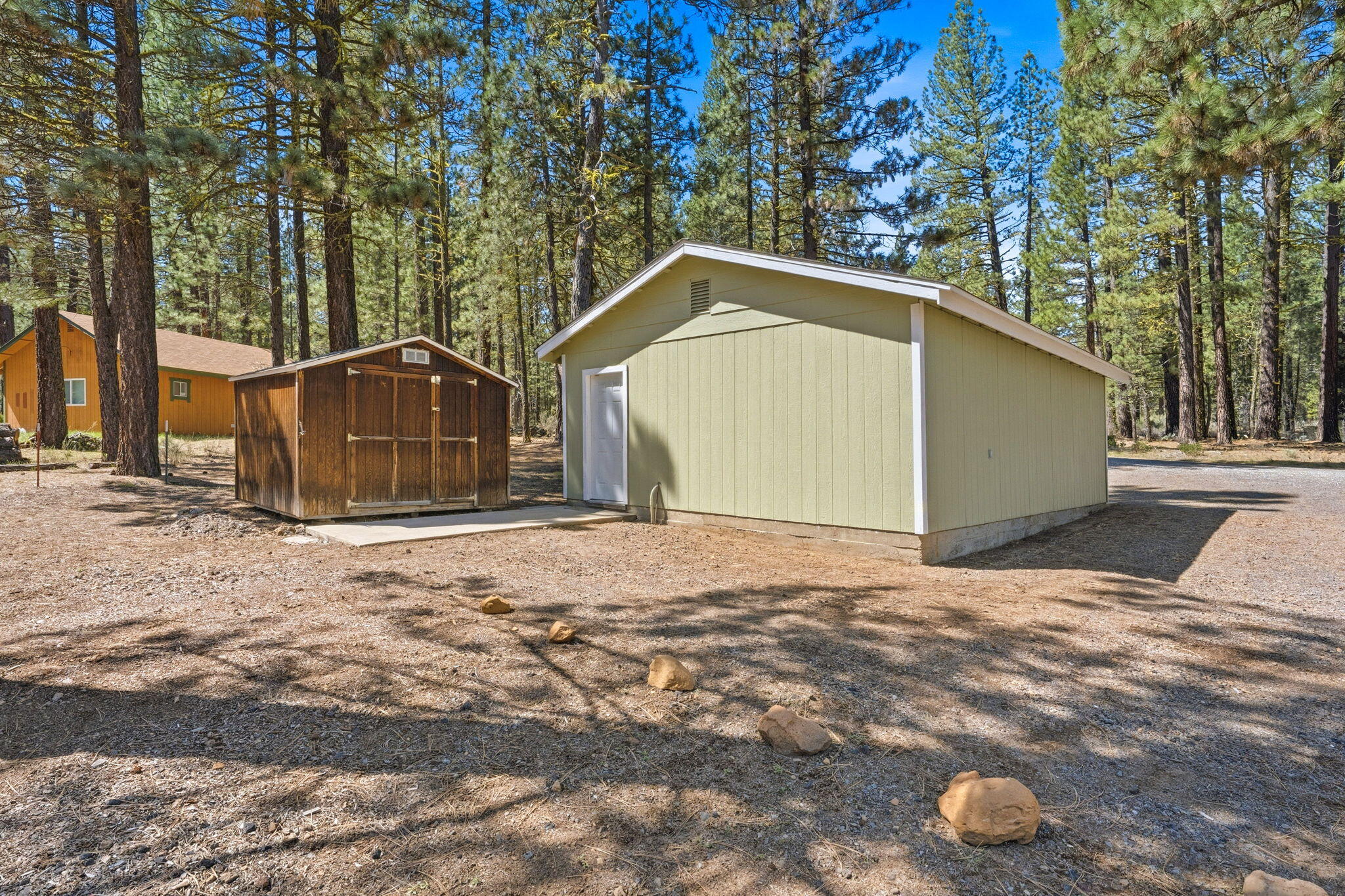 main property photo 27