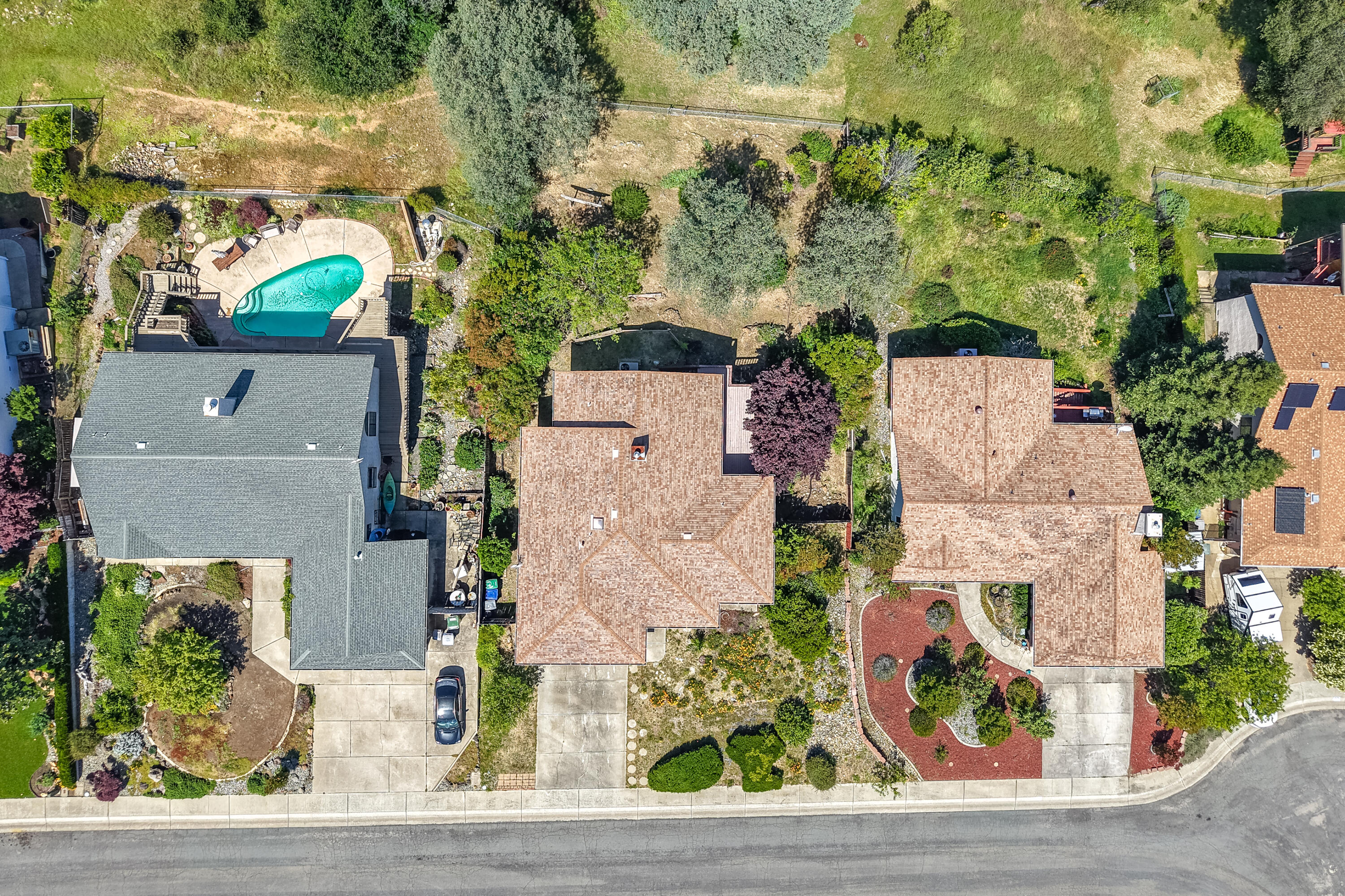 main property photo 73