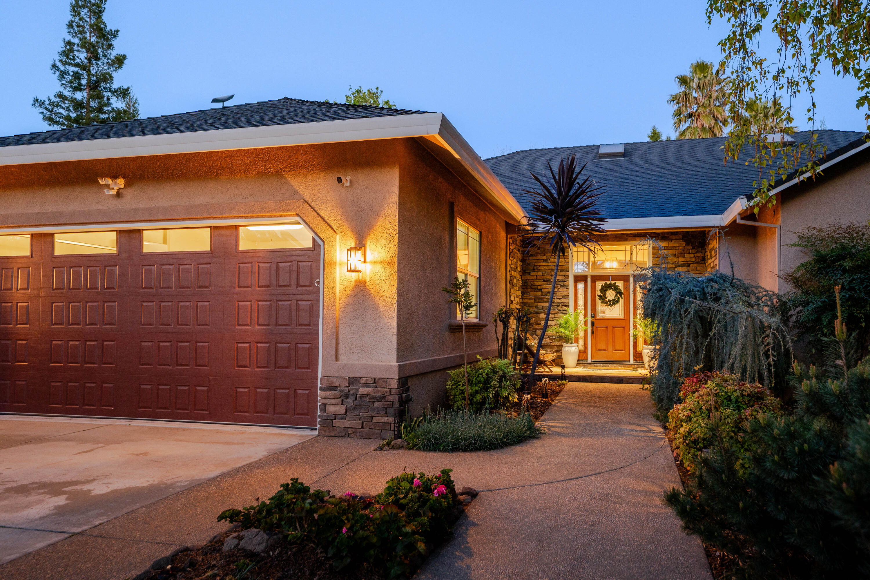 main property photo 85