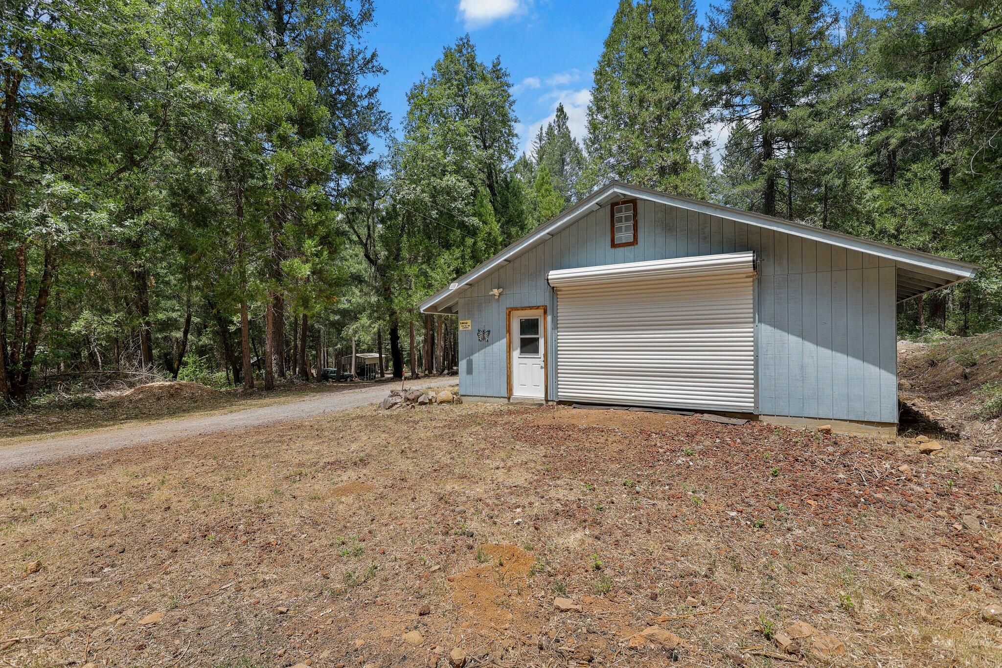 main property photo 74