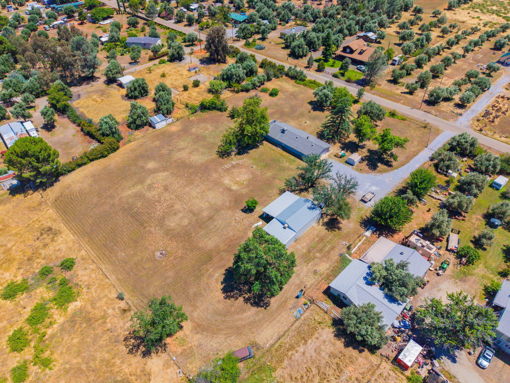 main property photo 35