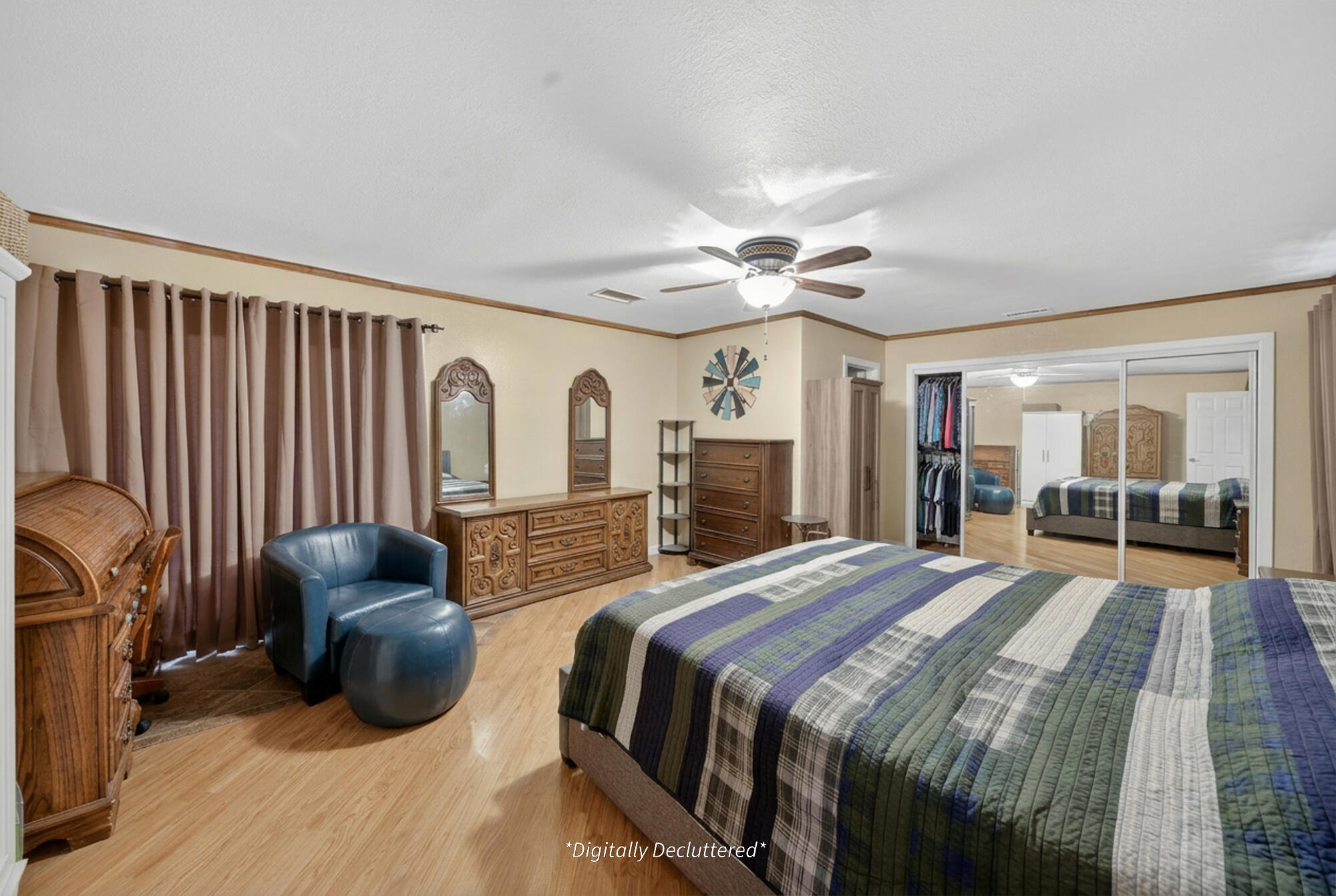 main property photo 10