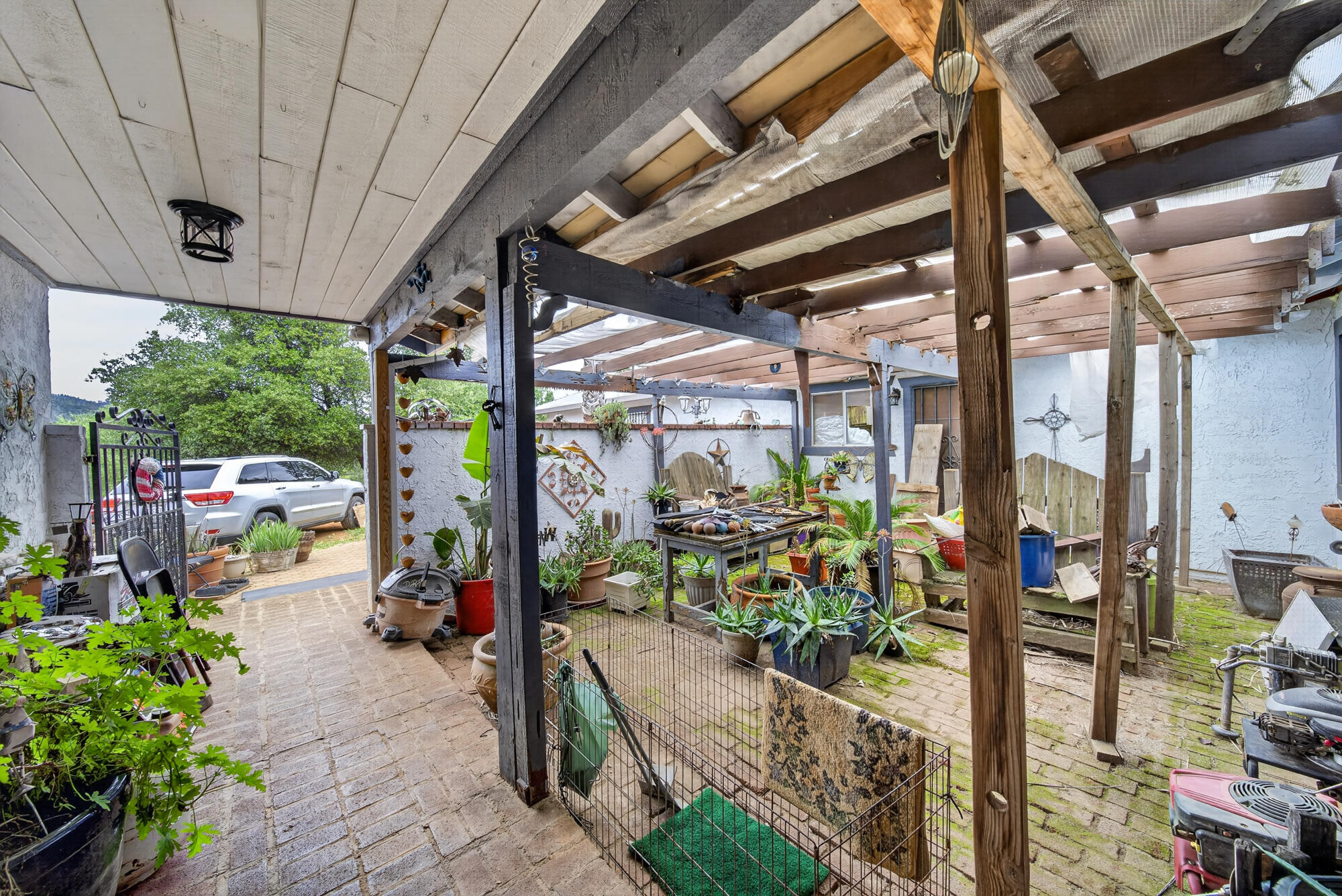 main property photo 16