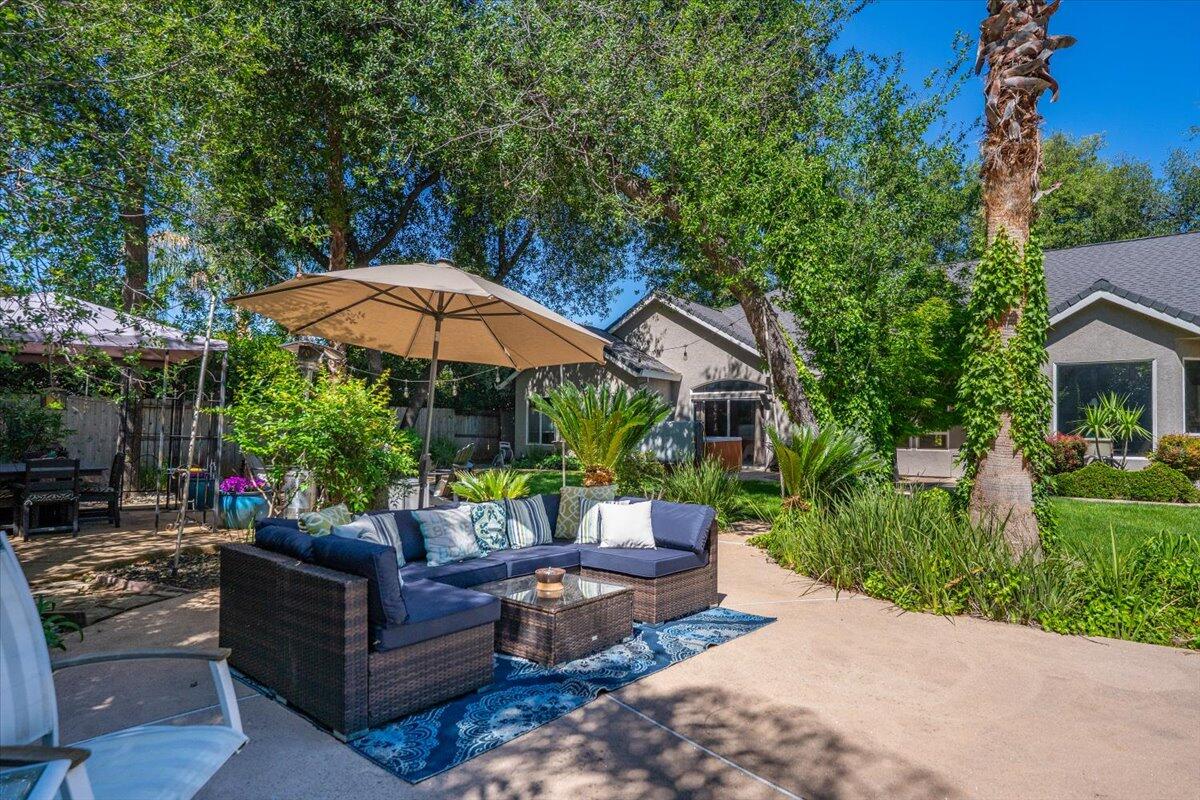 main property photo 45