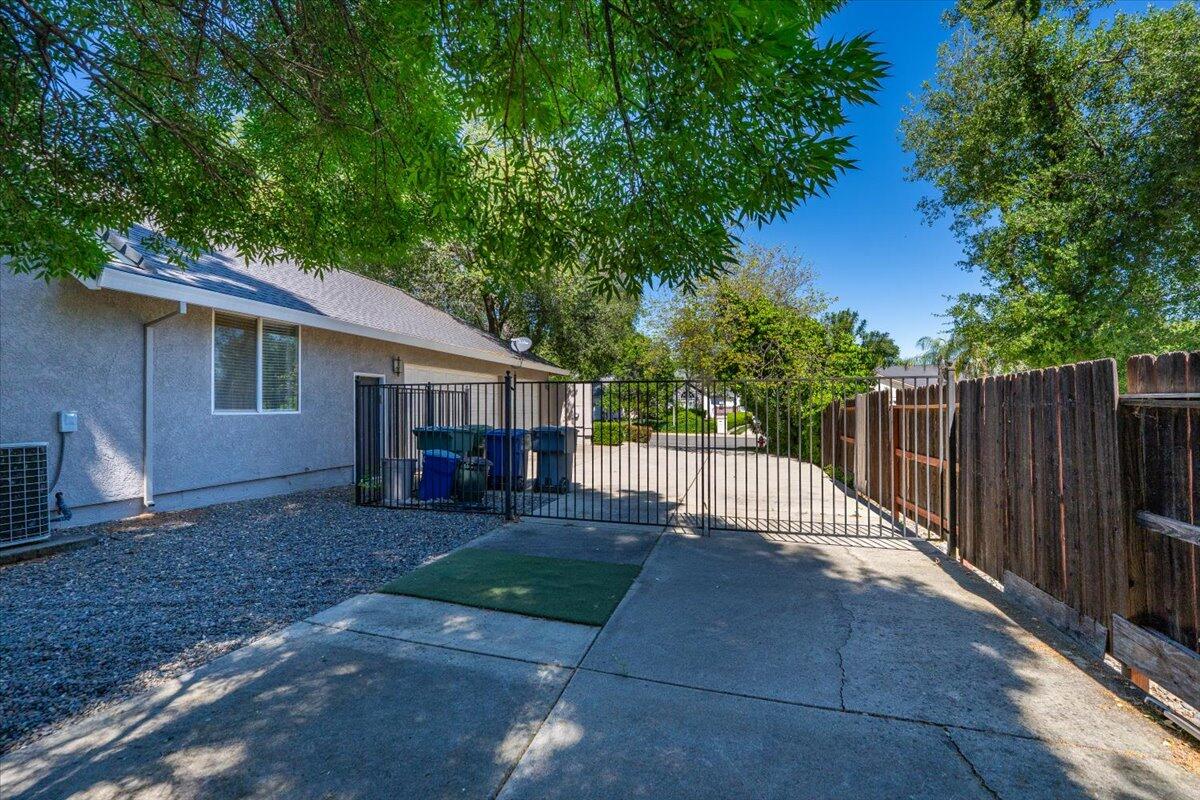main property photo 54