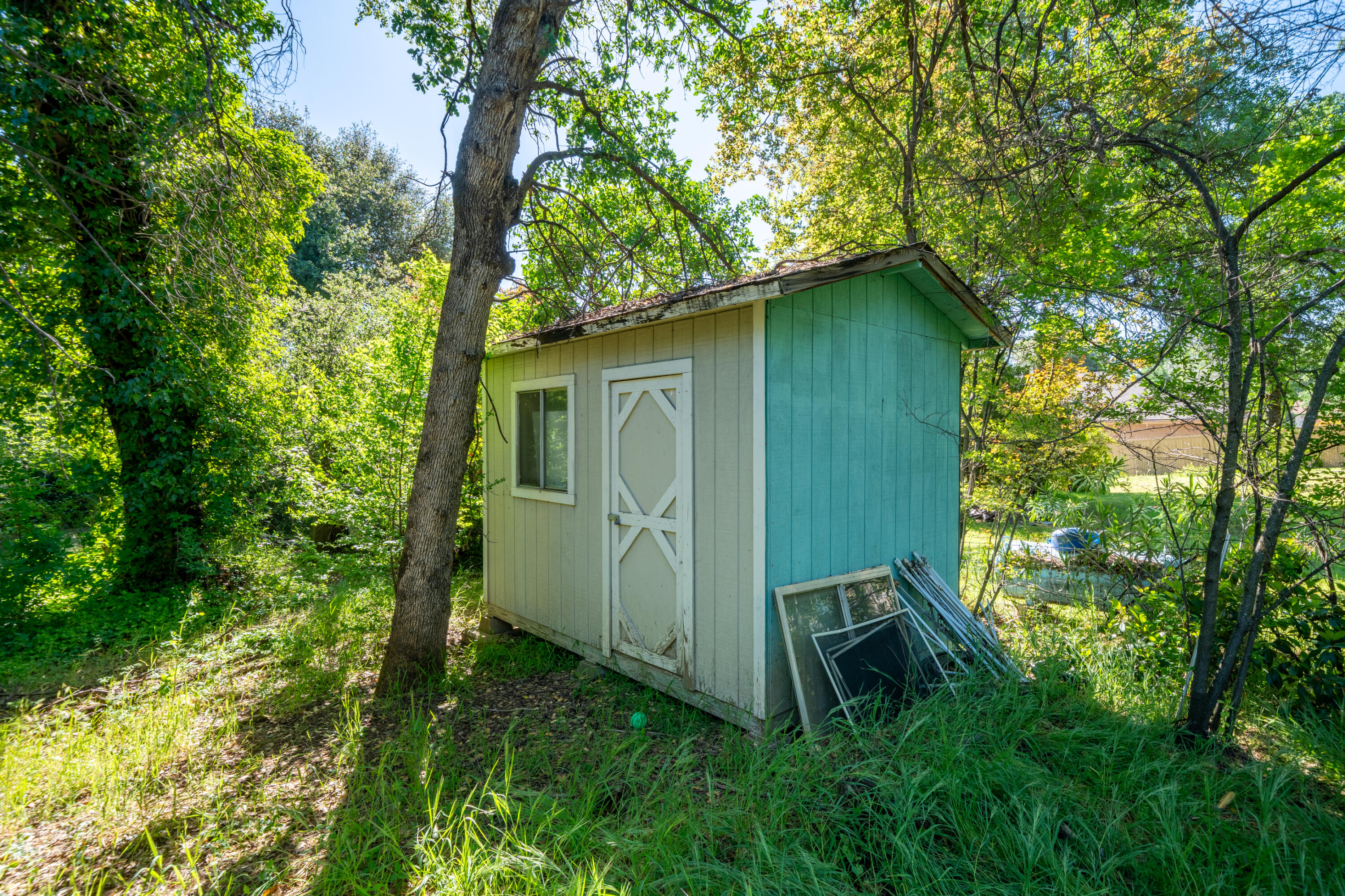 main property photo 17