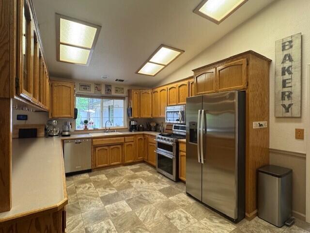 main property photo 9