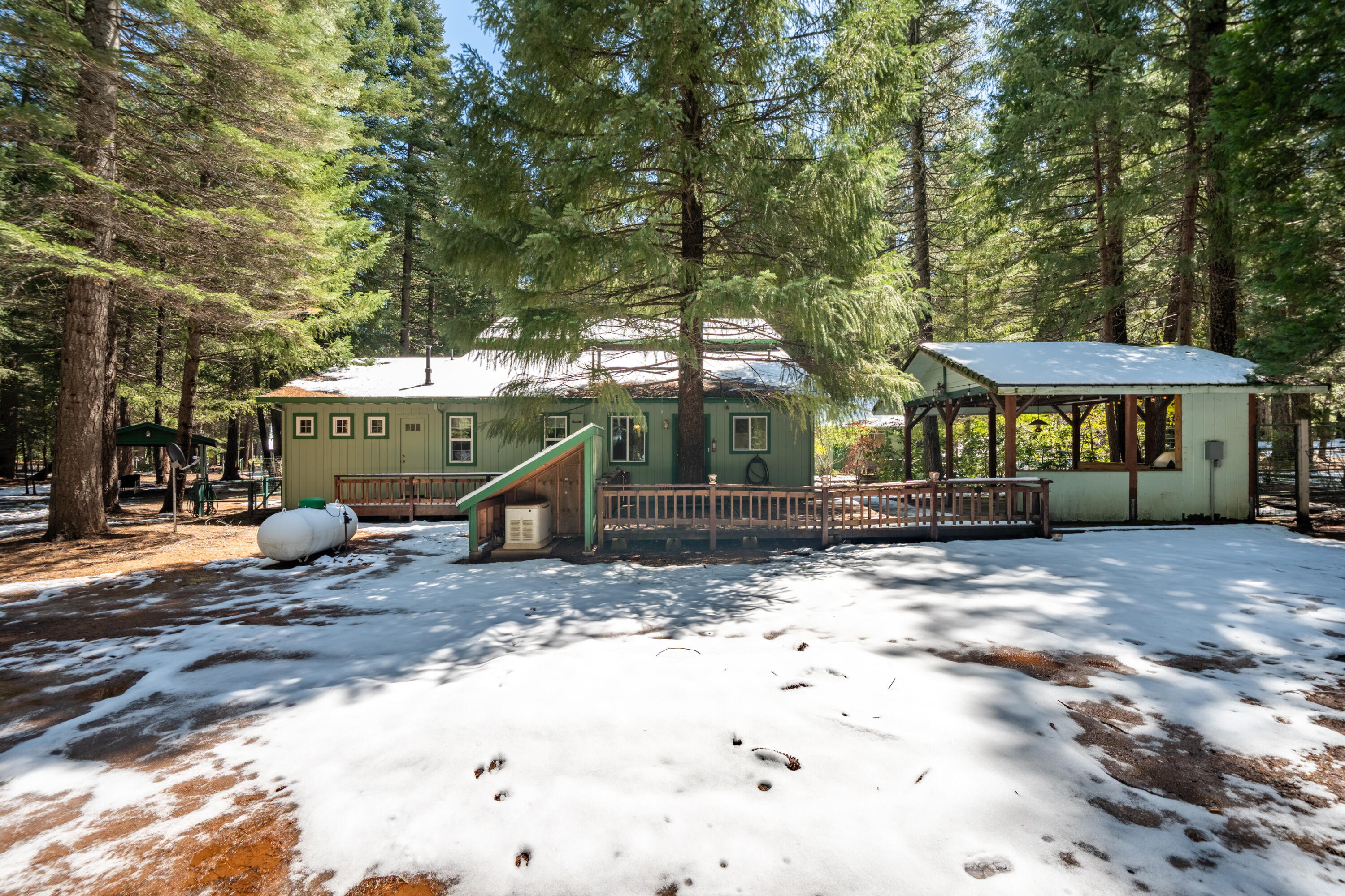 main property photo 74