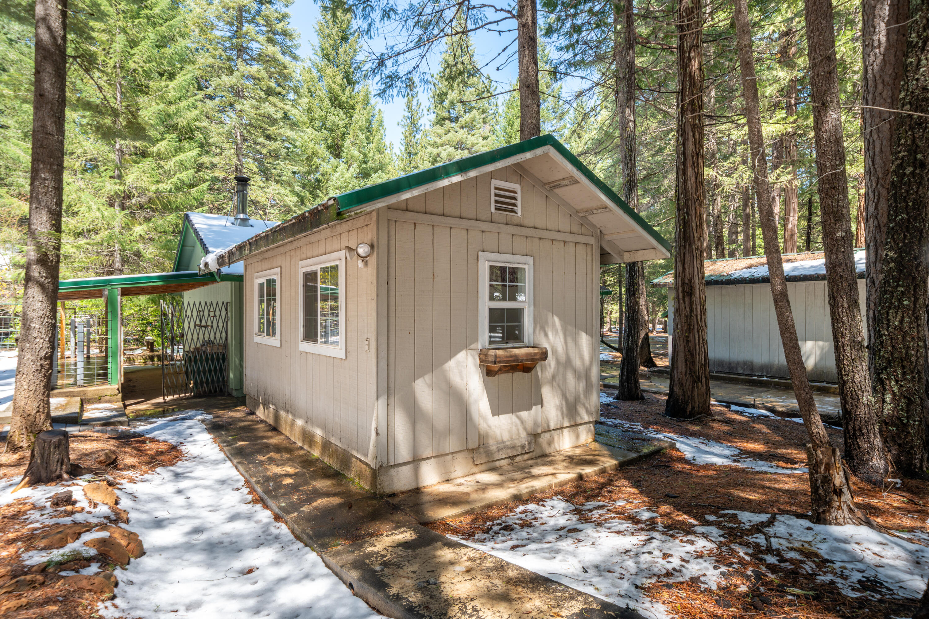 main property photo 78