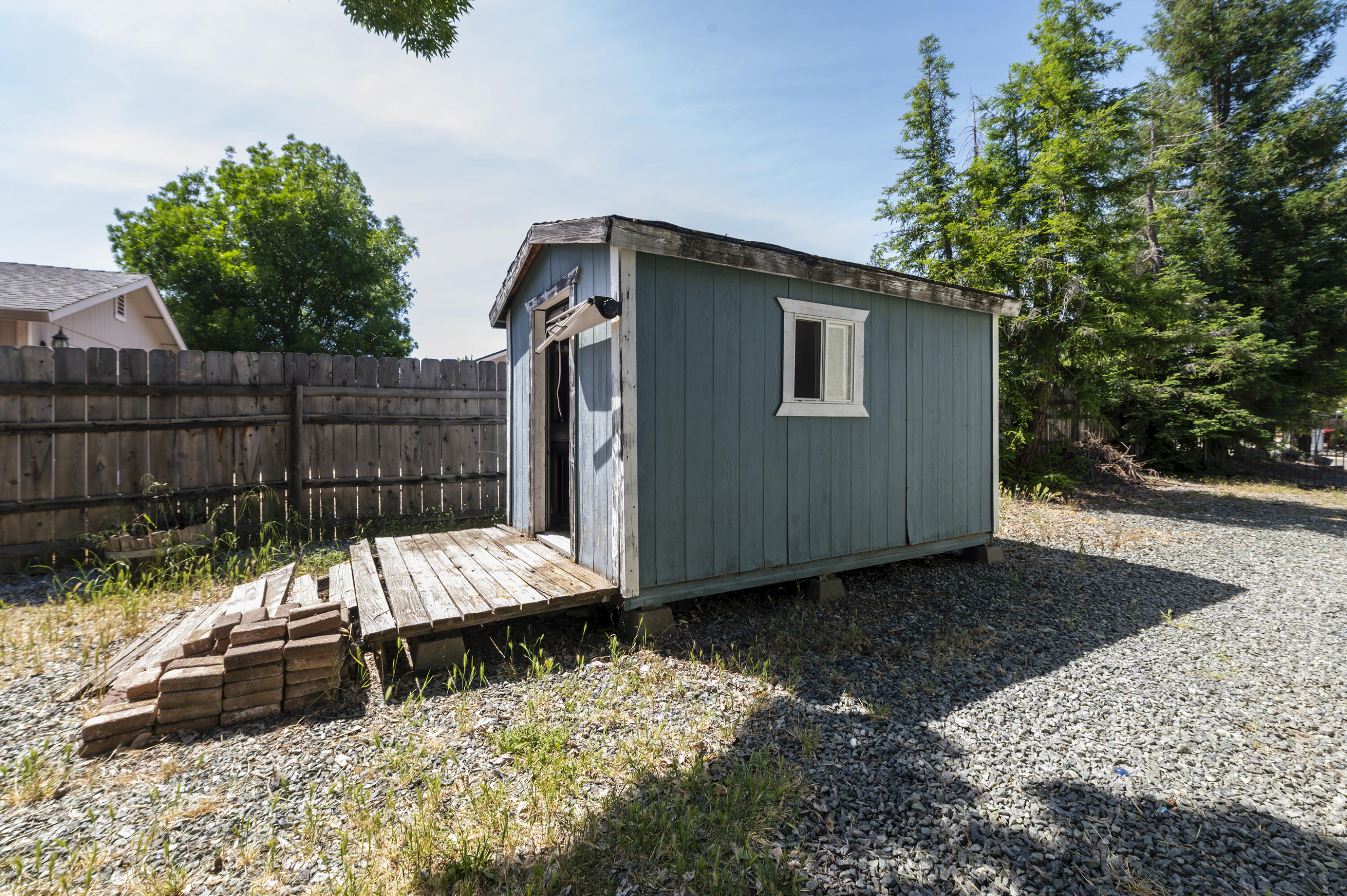 main property photo 27