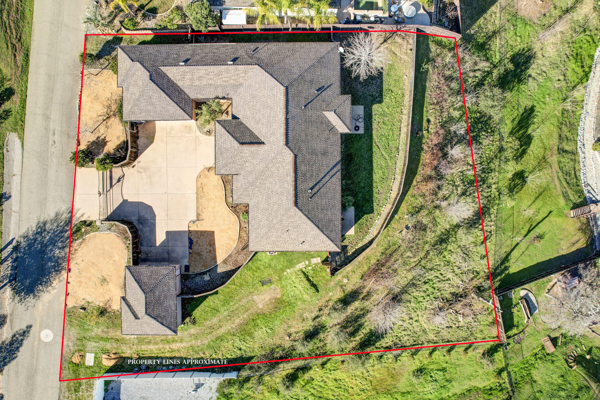 main property photo 7