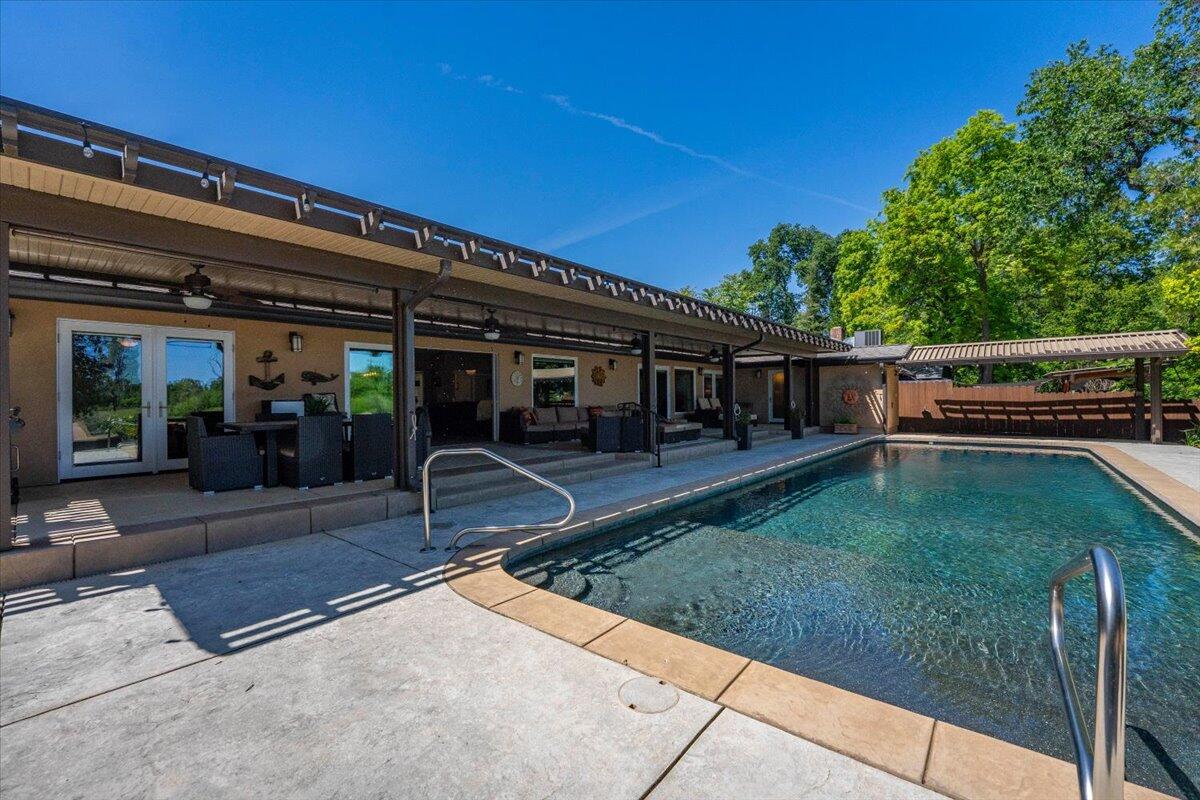 main property photo 67