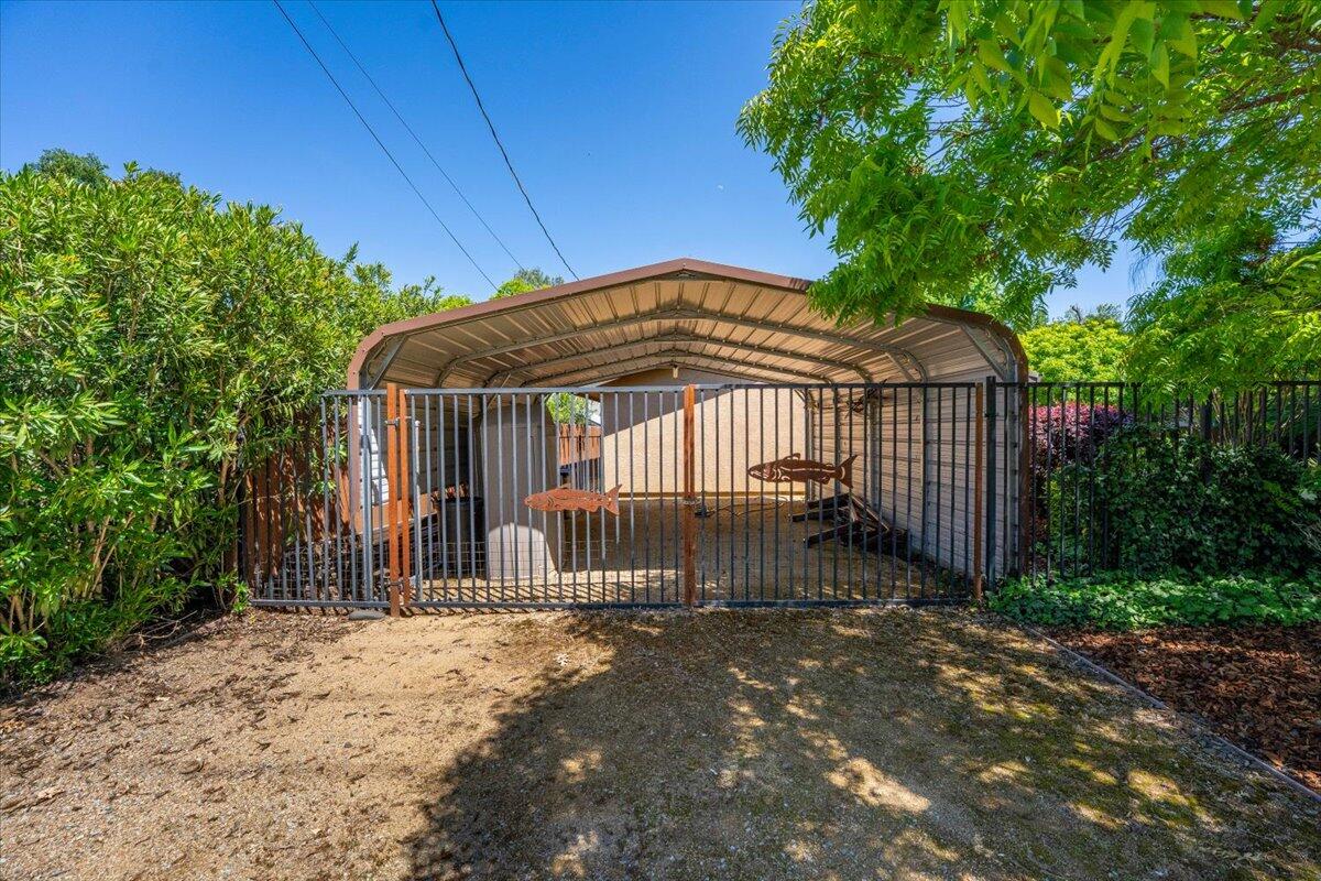 main property photo 72