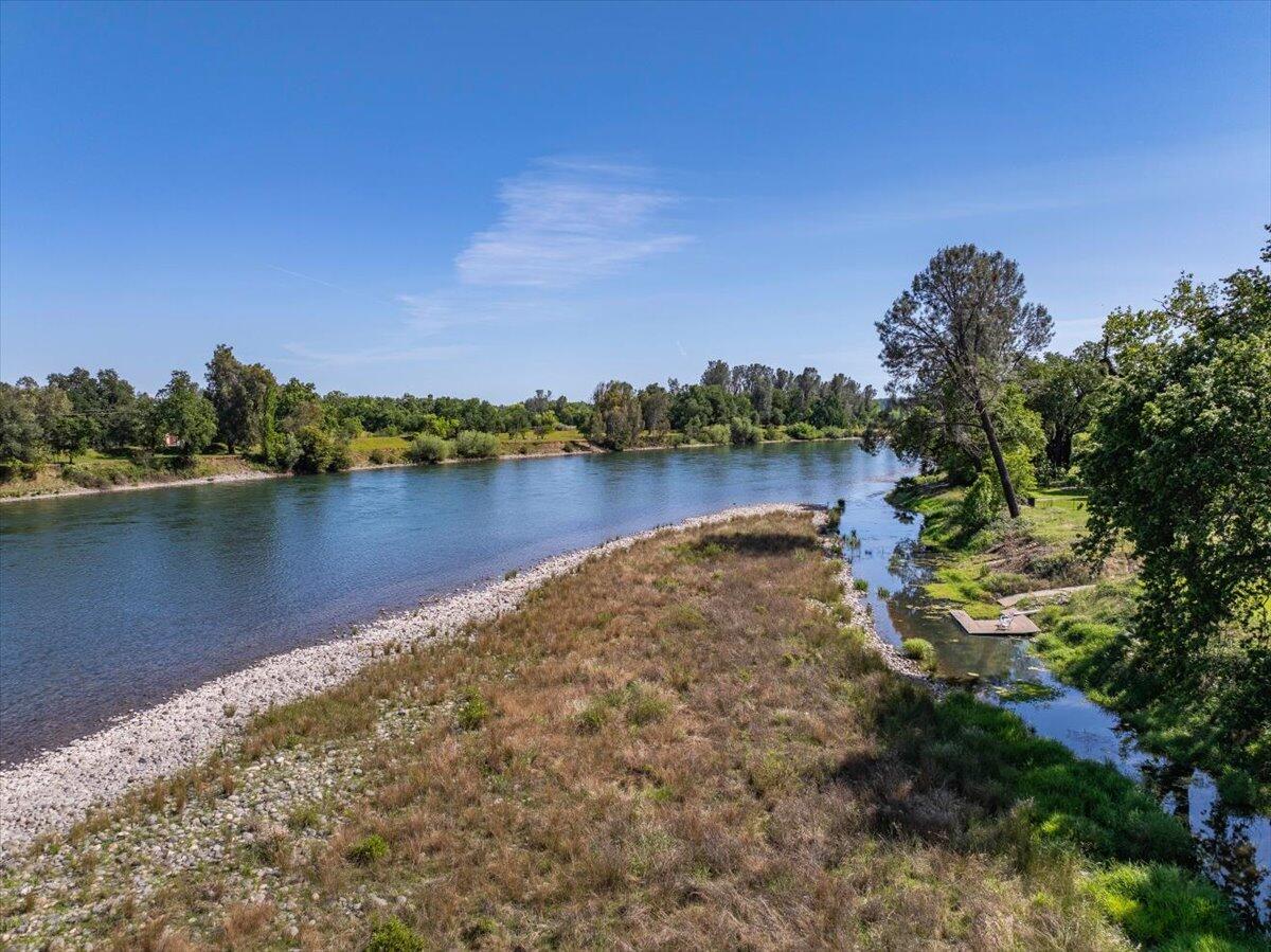 main property photo 78