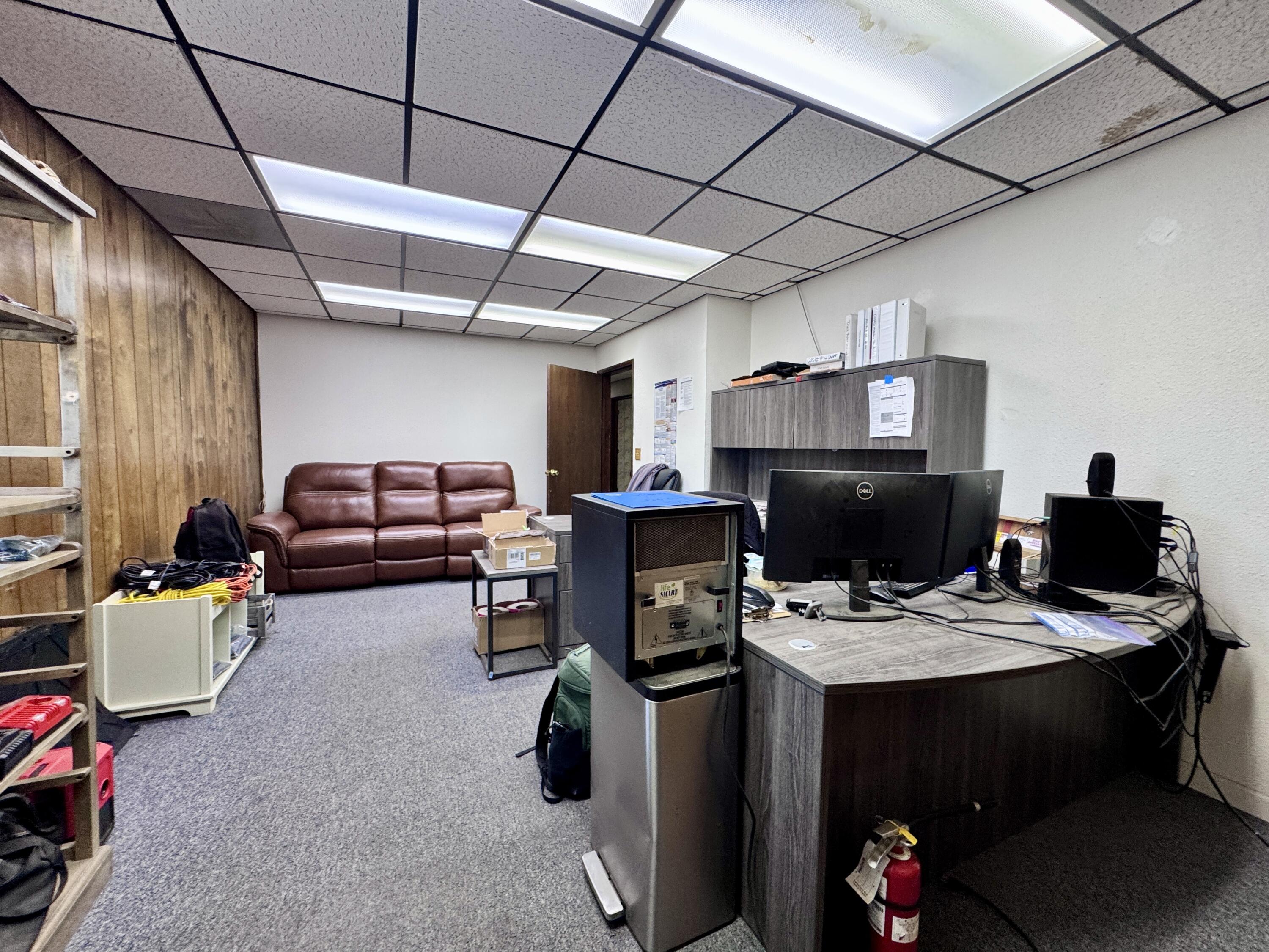main property photo 10