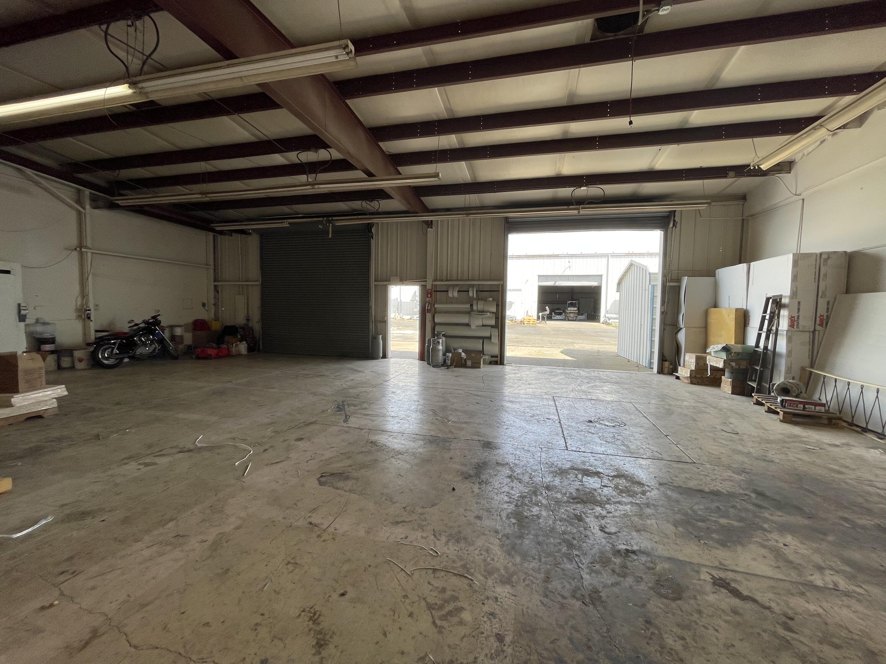 main property photo 11
