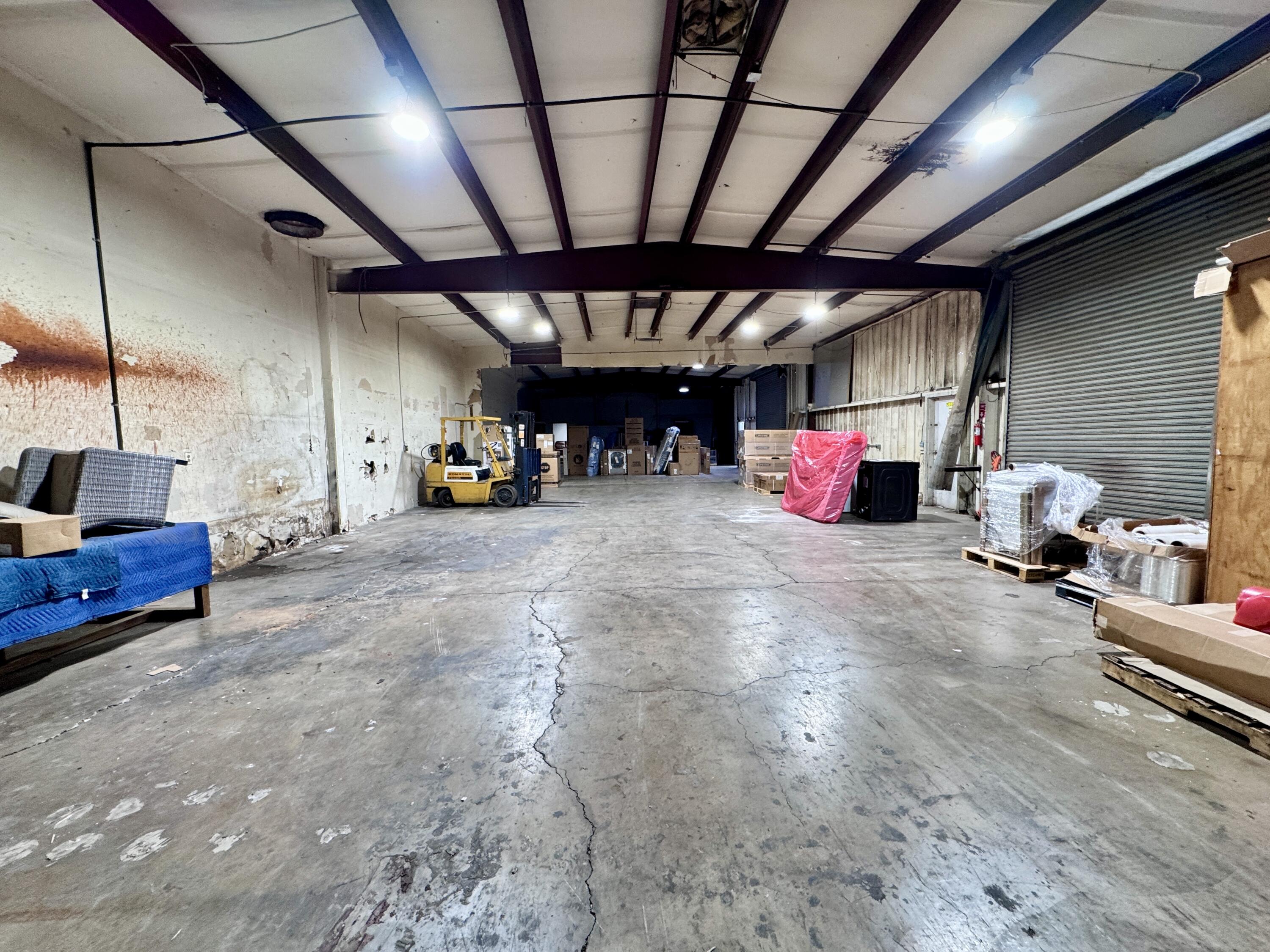 main property photo 13