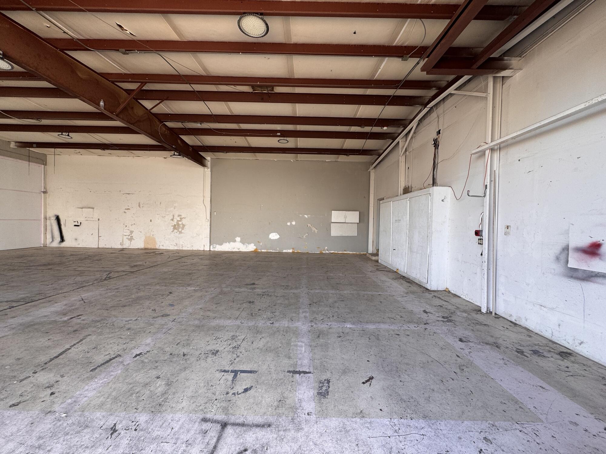 main property photo 20