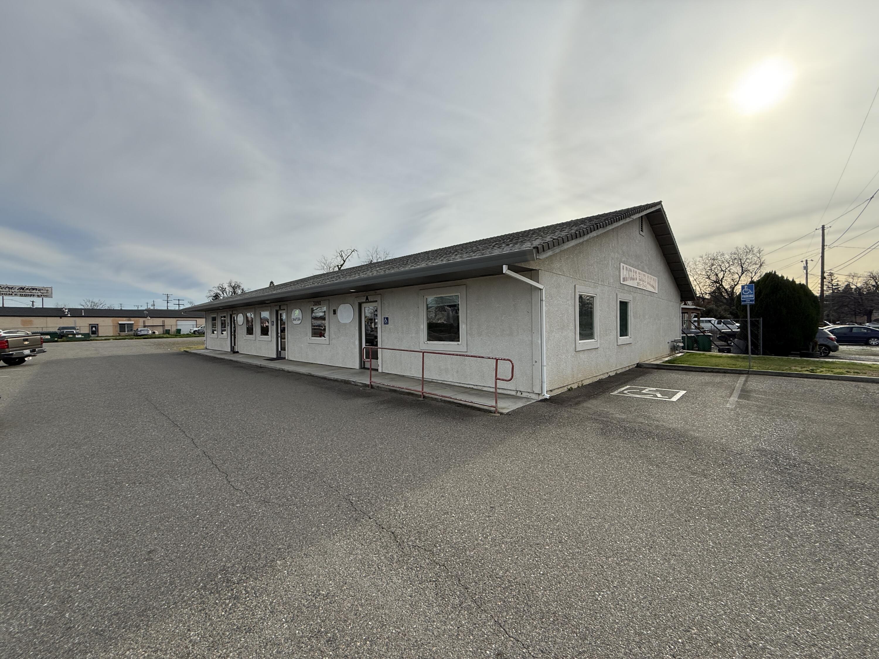 main property photo 10