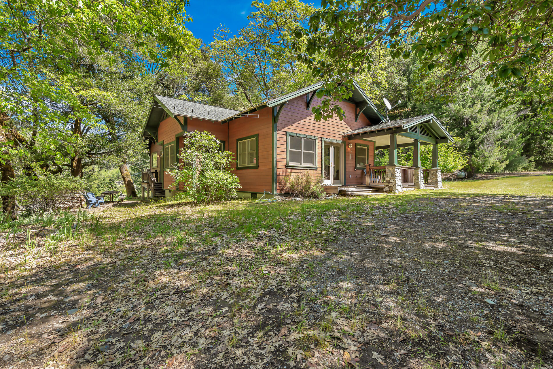 main property photo 7
