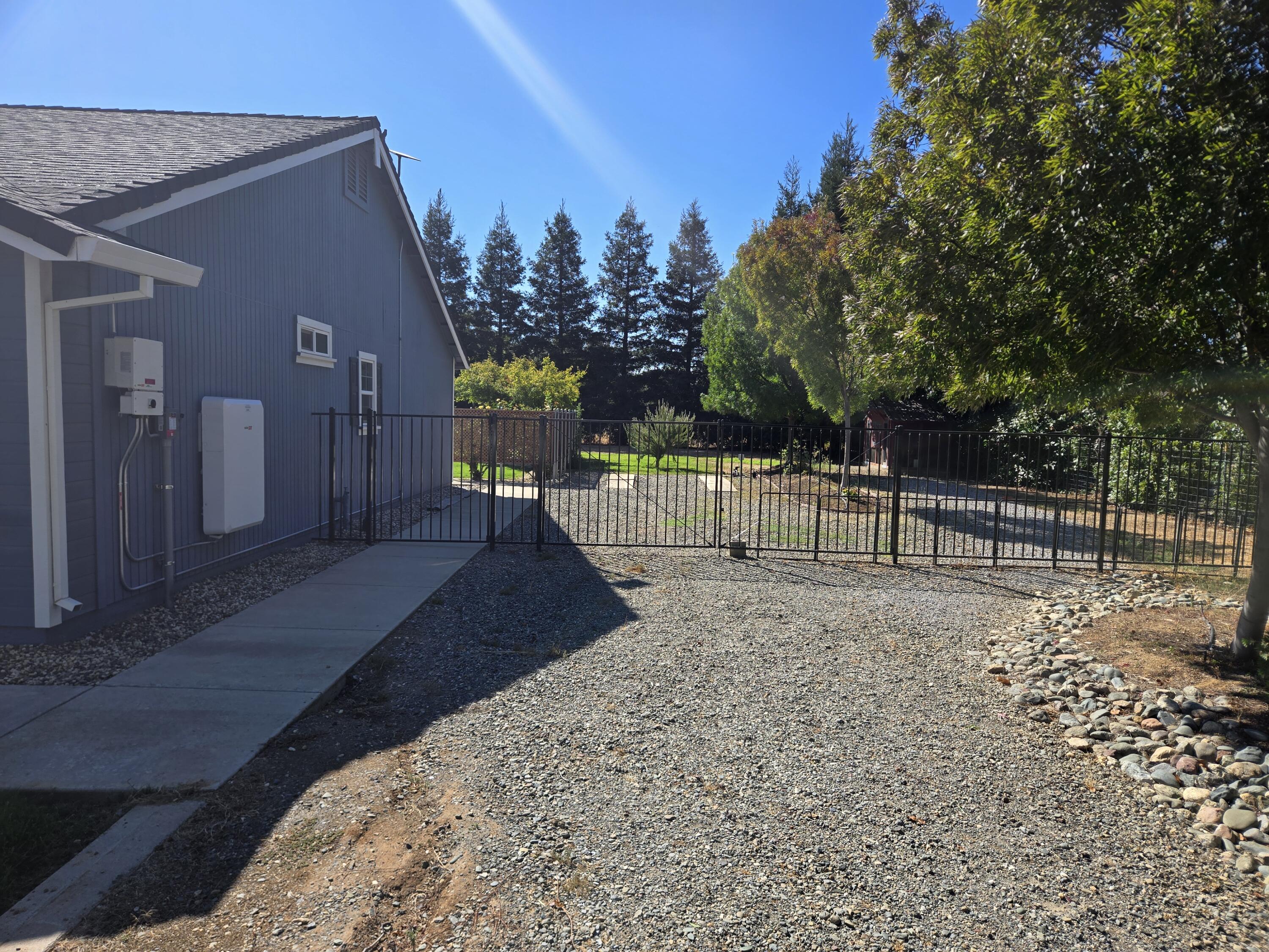main property photo 35