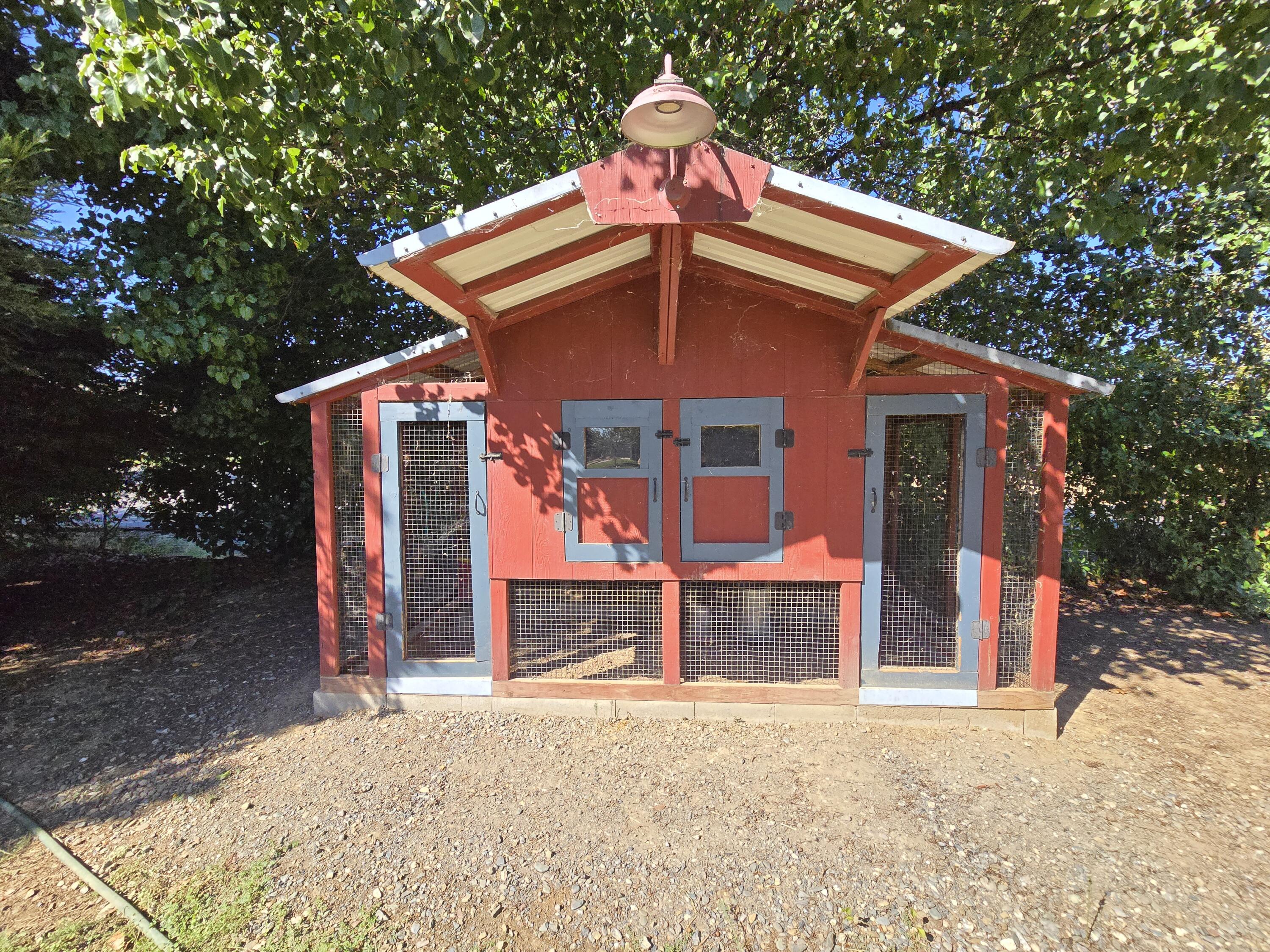 main property photo 36