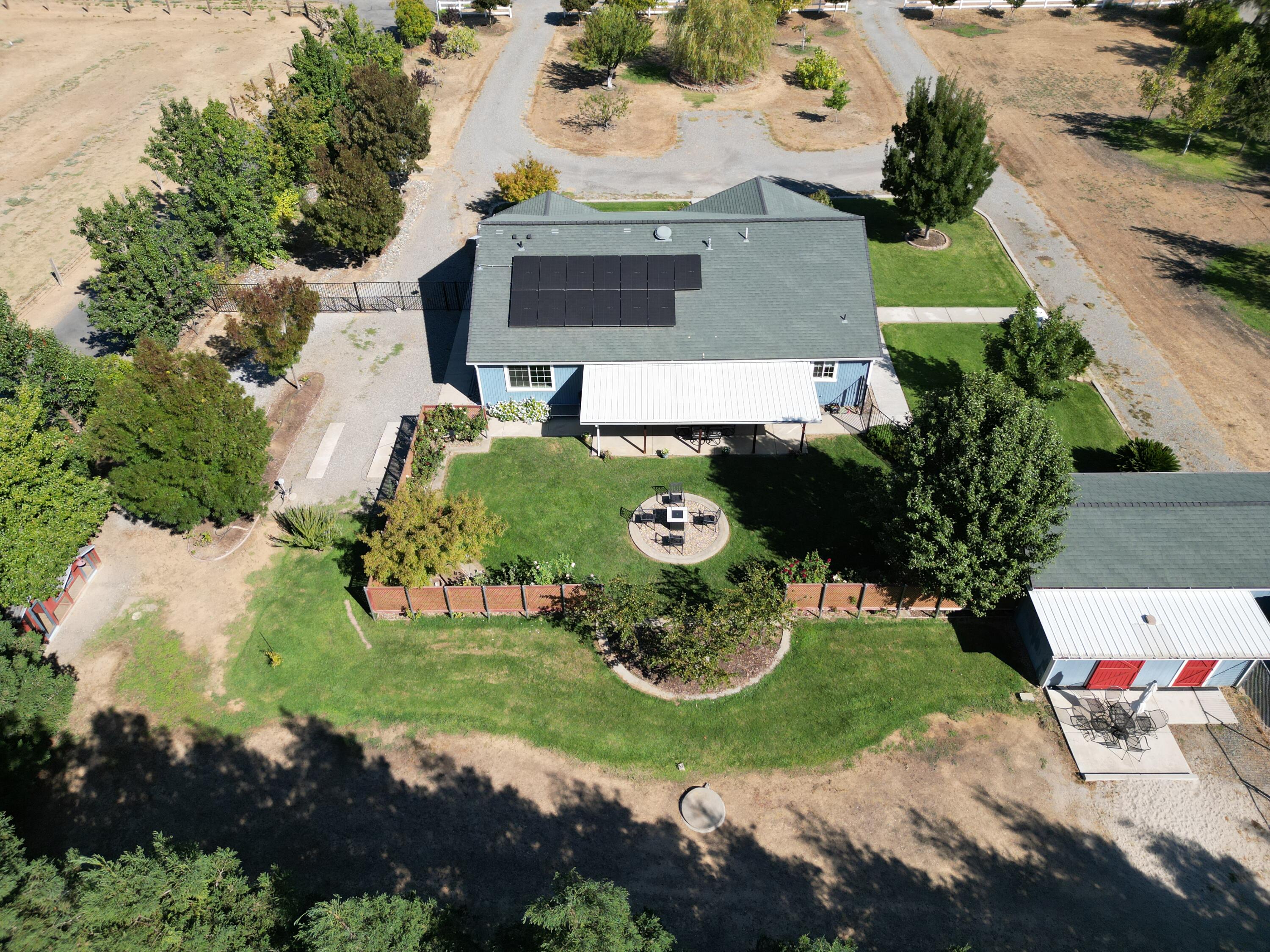 main property photo 41