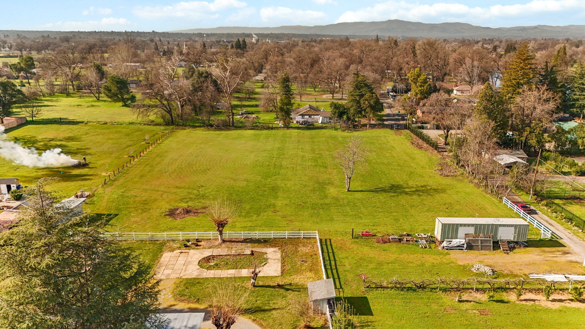 main property photo 10