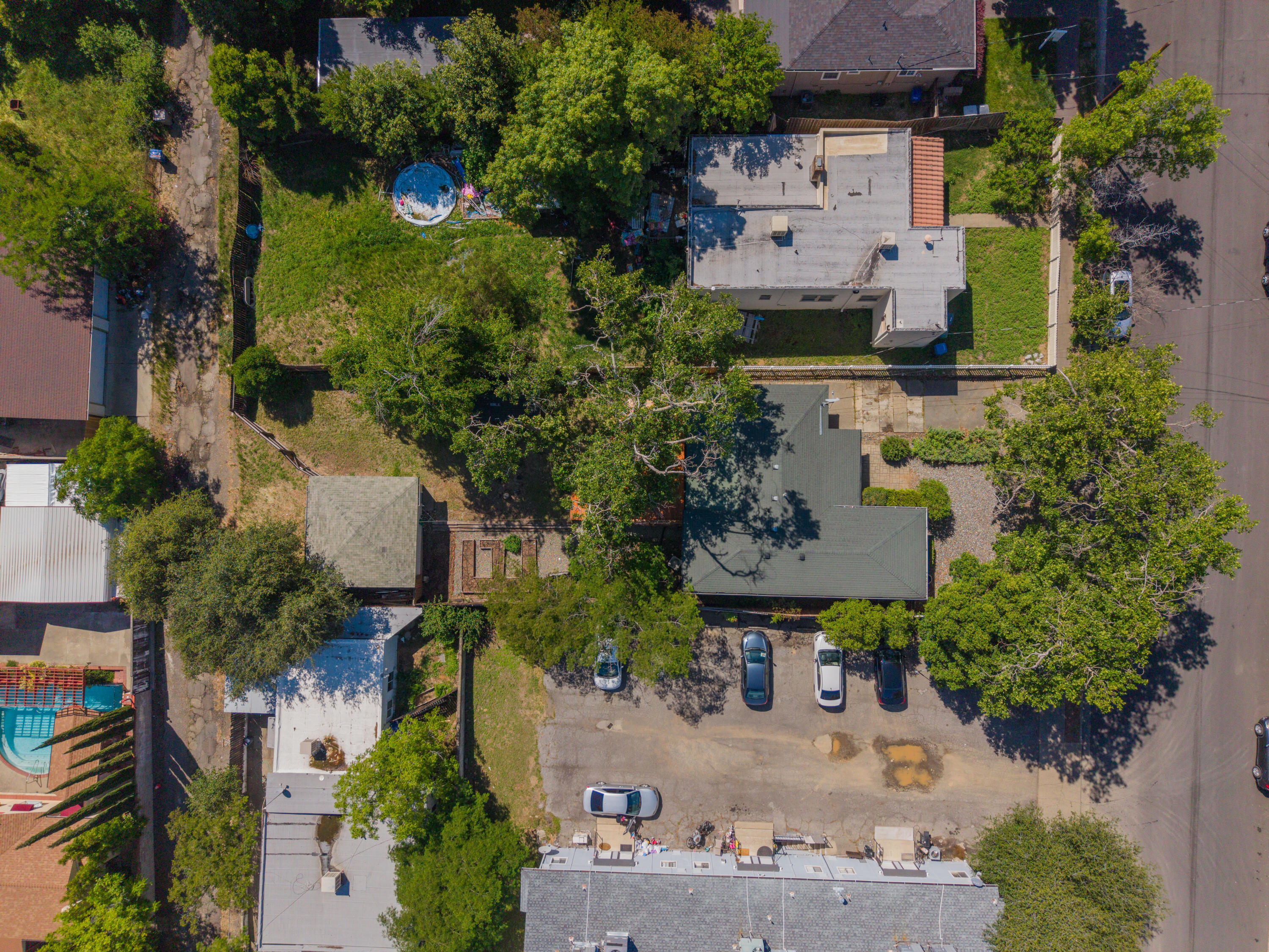 main property photo 33