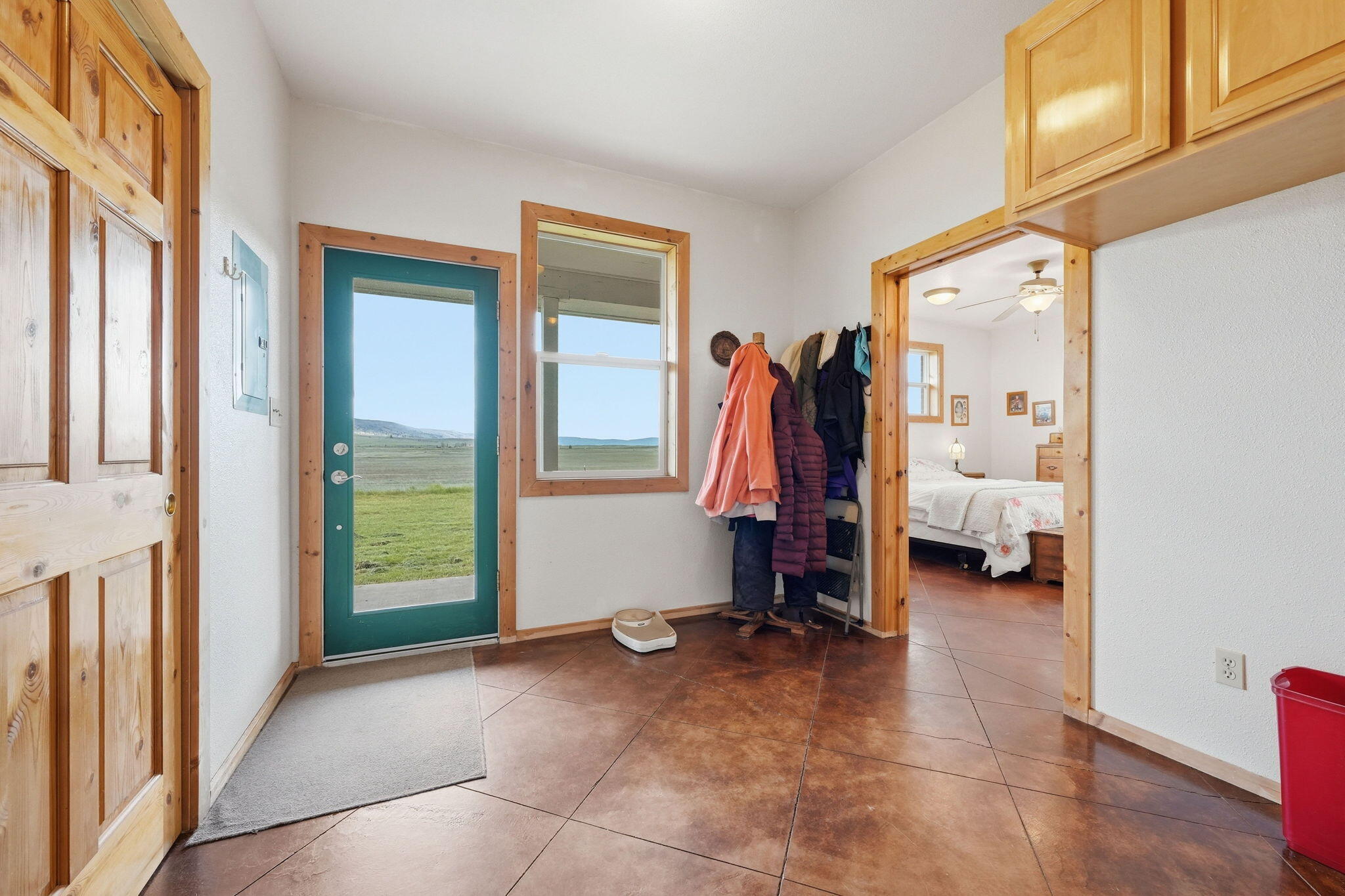 main property photo 25