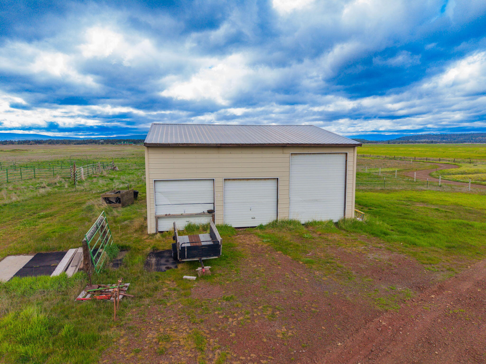 main property photo 32