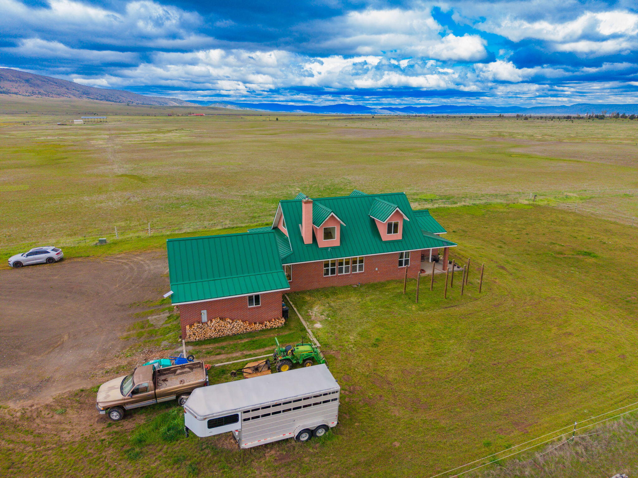 main property photo 40