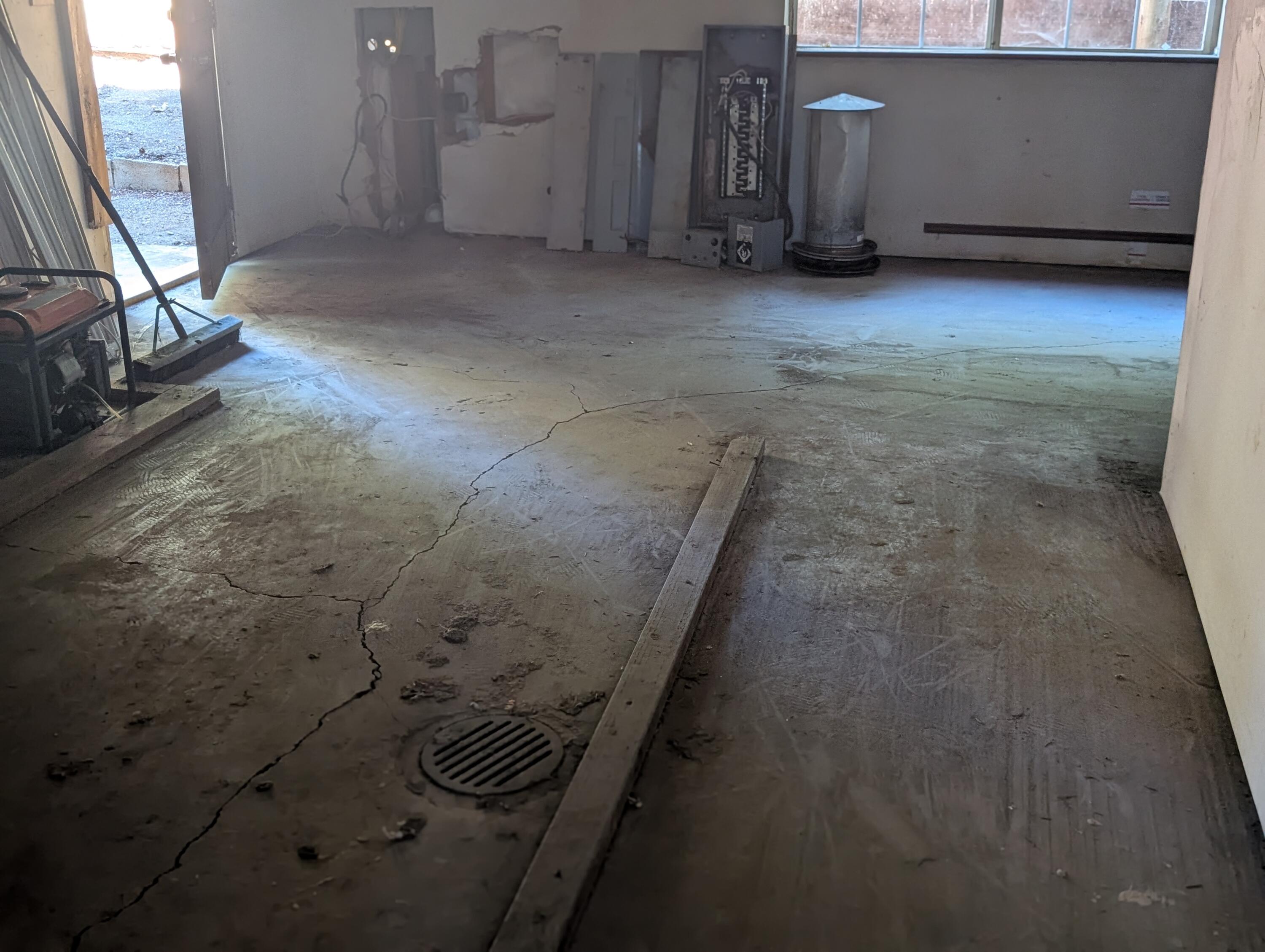 main property photo 30