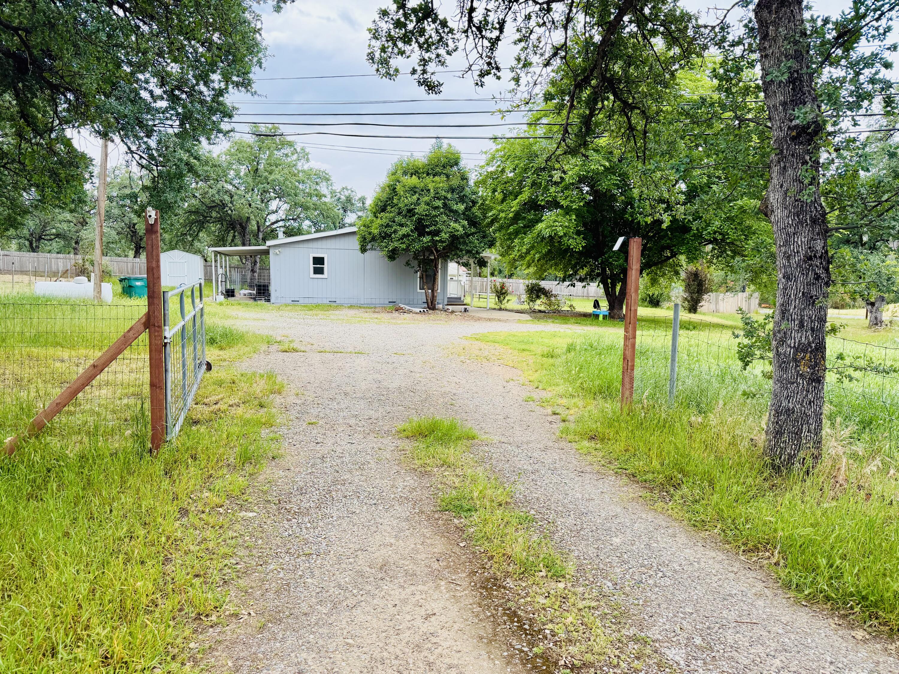 main property photo 37
