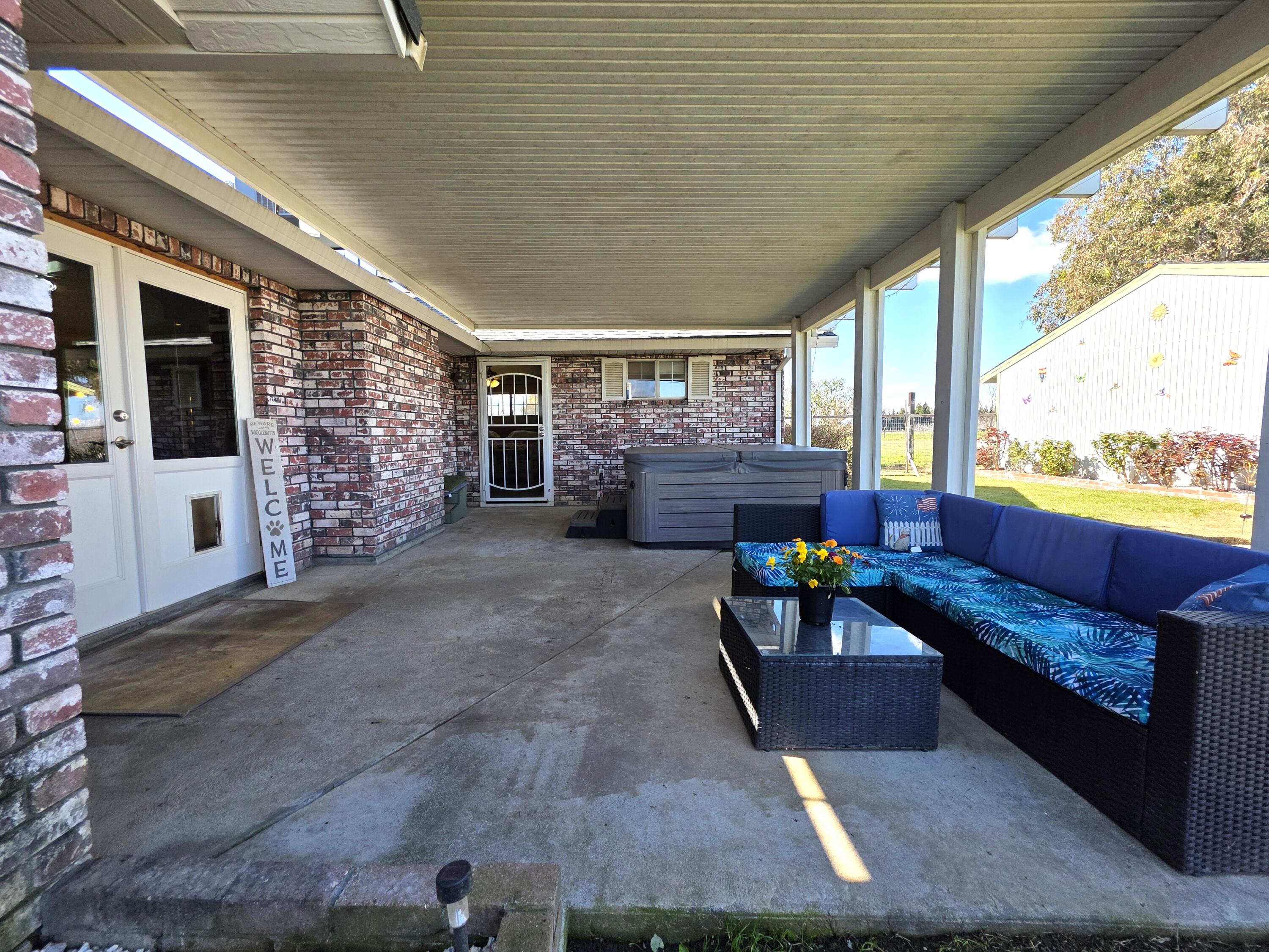 main property photo 33