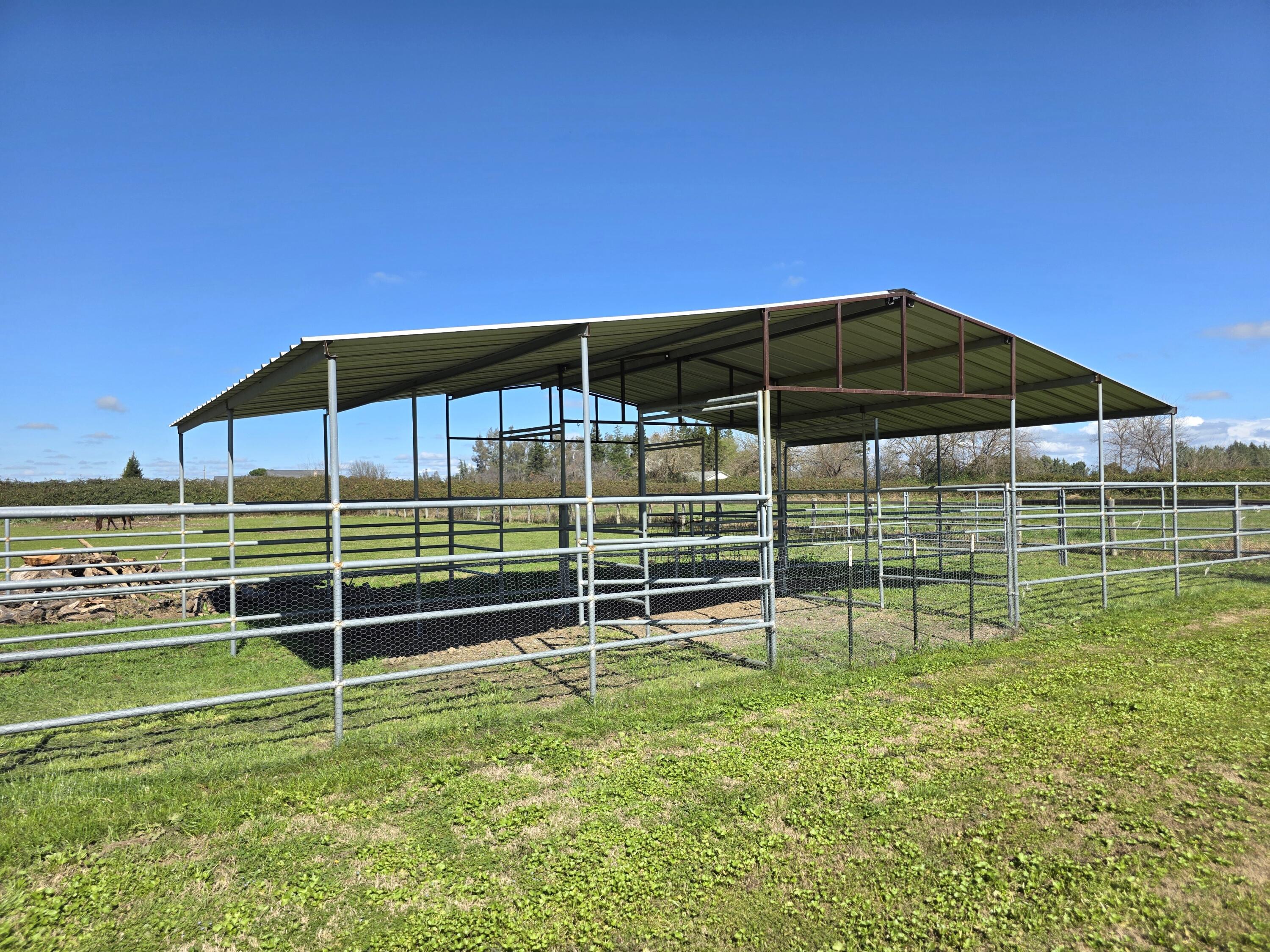 main property photo 41
