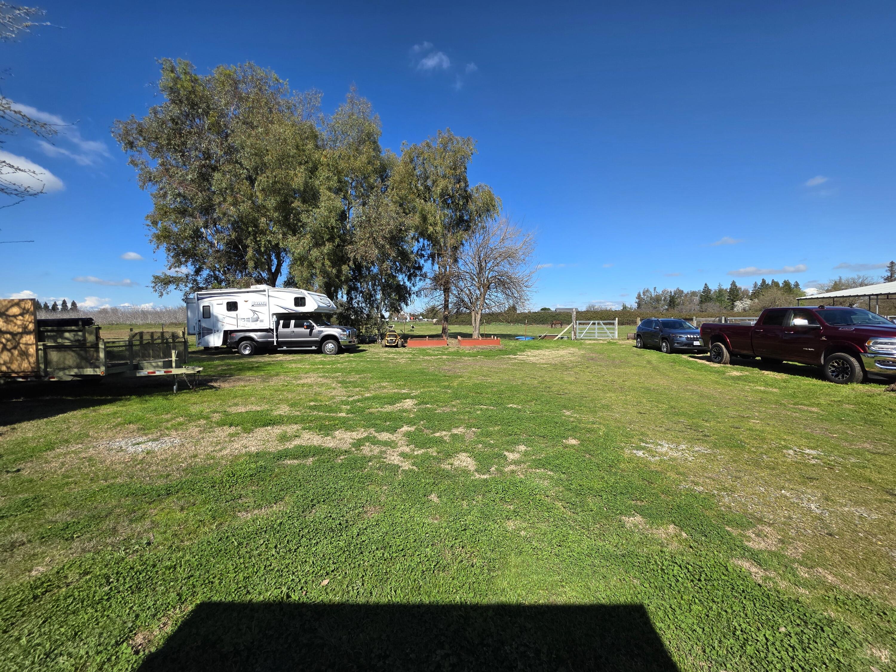 main property photo 45