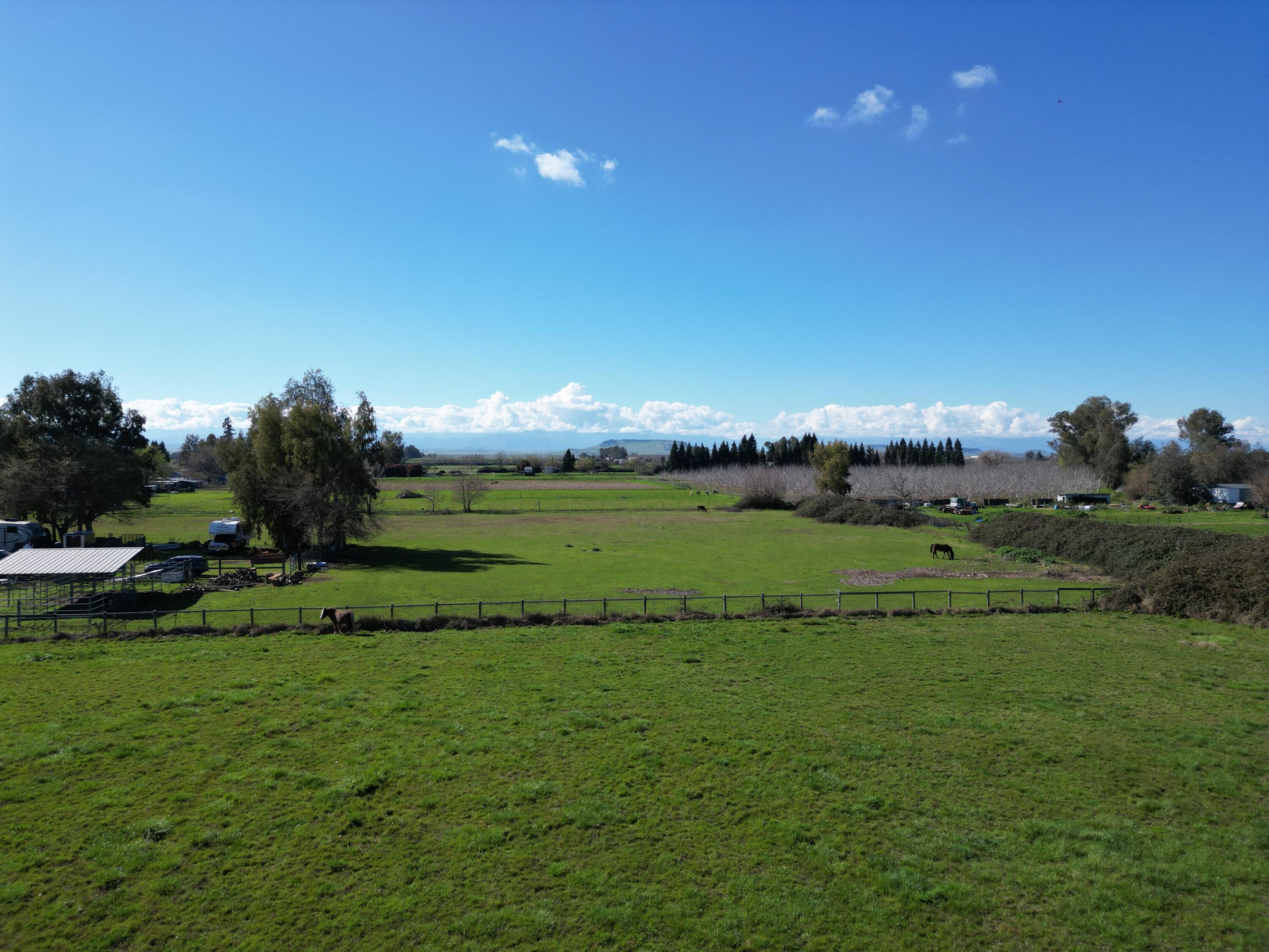 main property photo 50