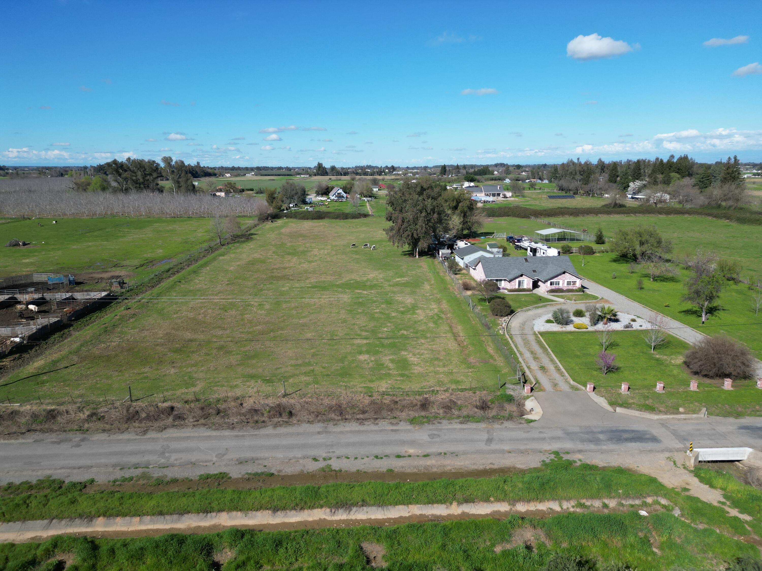 main property photo 58