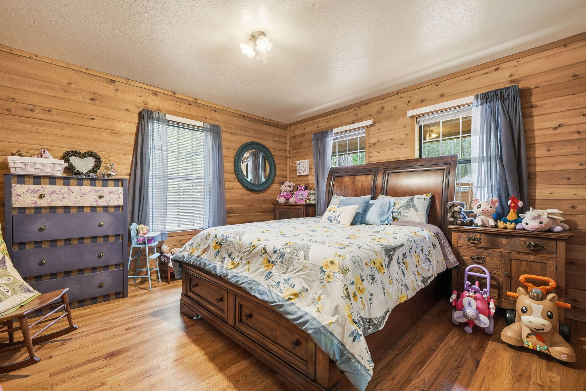 main property photo 24
