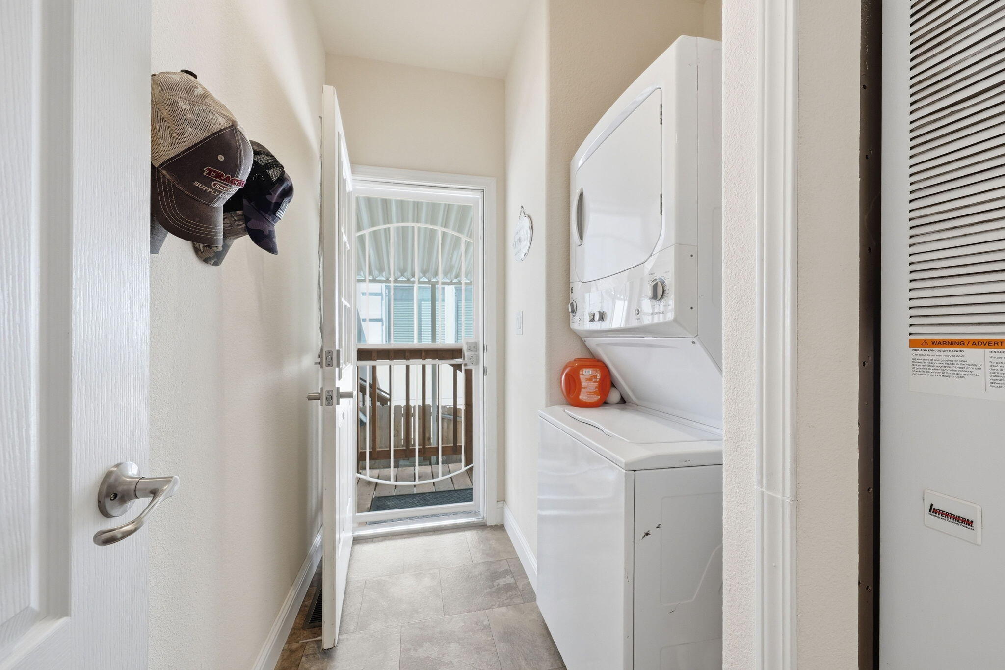 main property photo 15