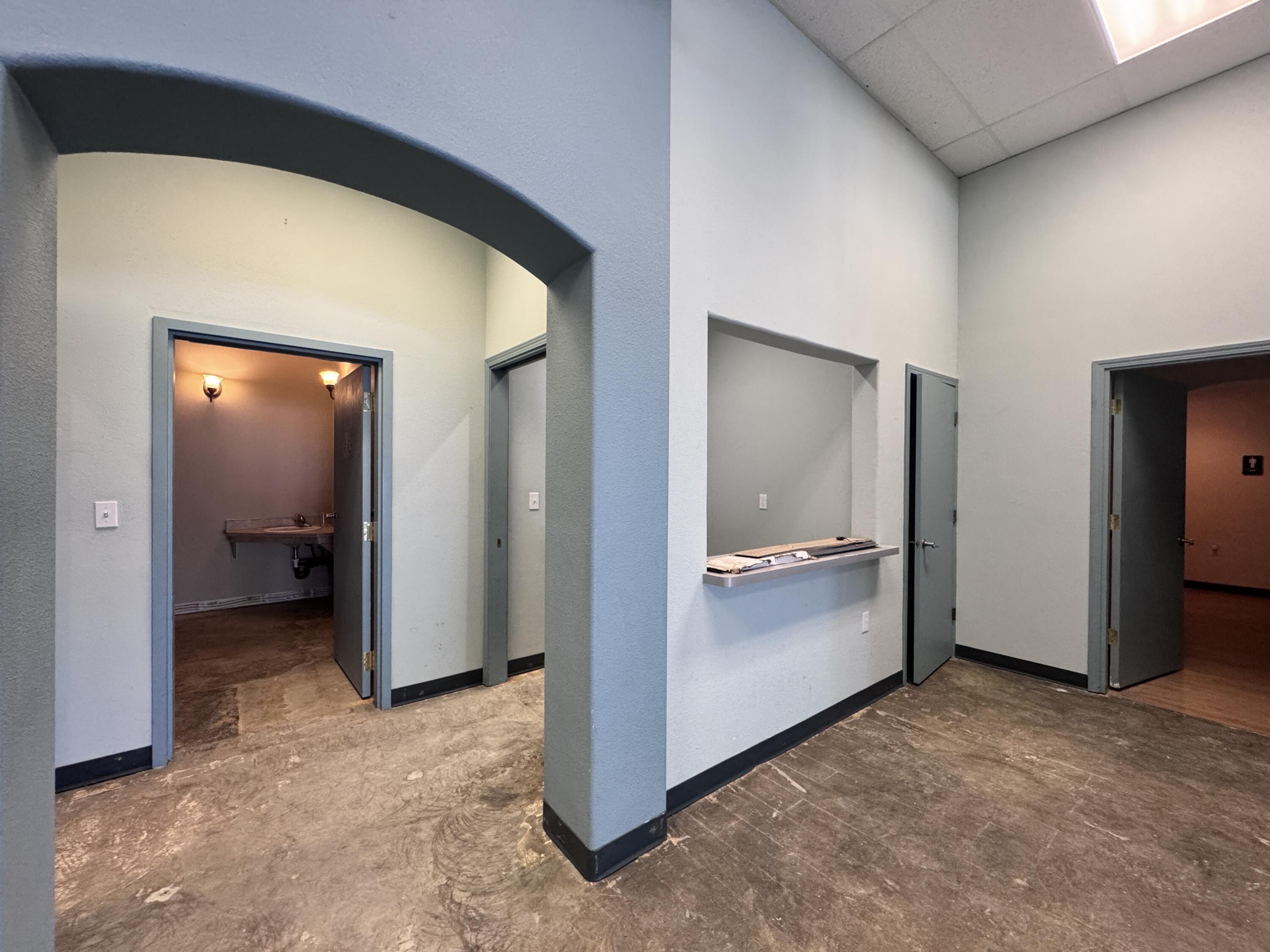 main property photo 8