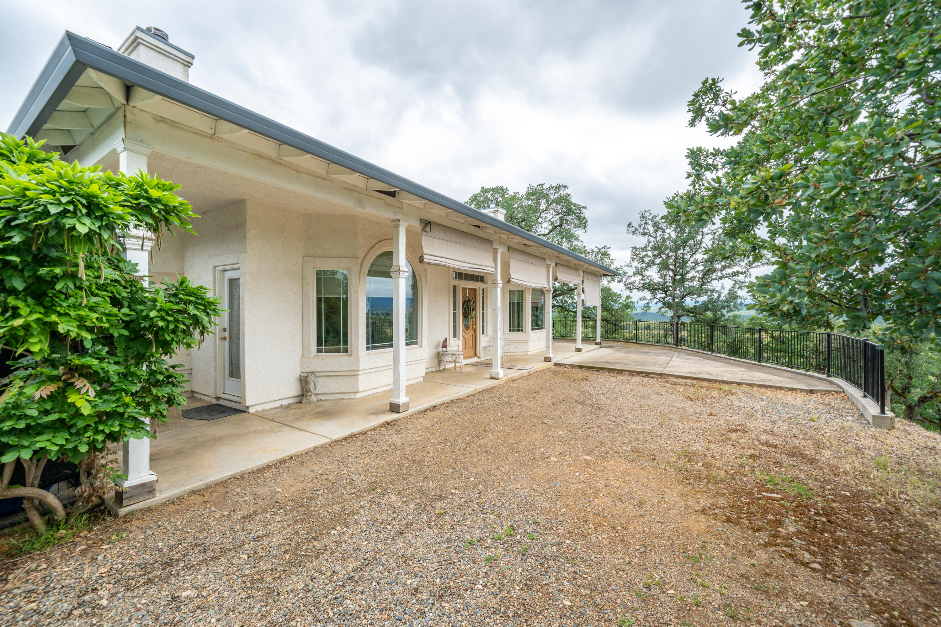 main property photo 10