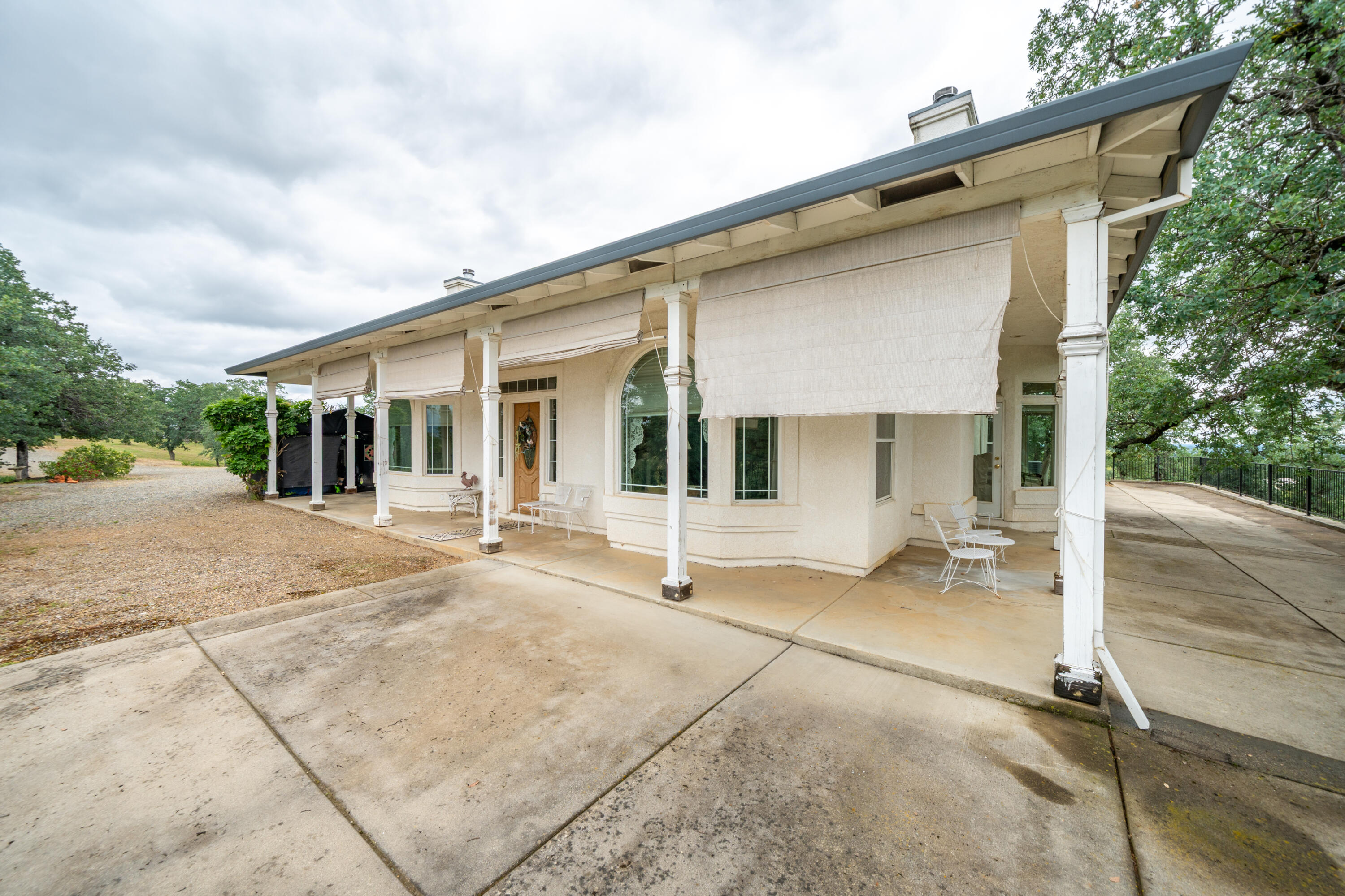 main property photo 13