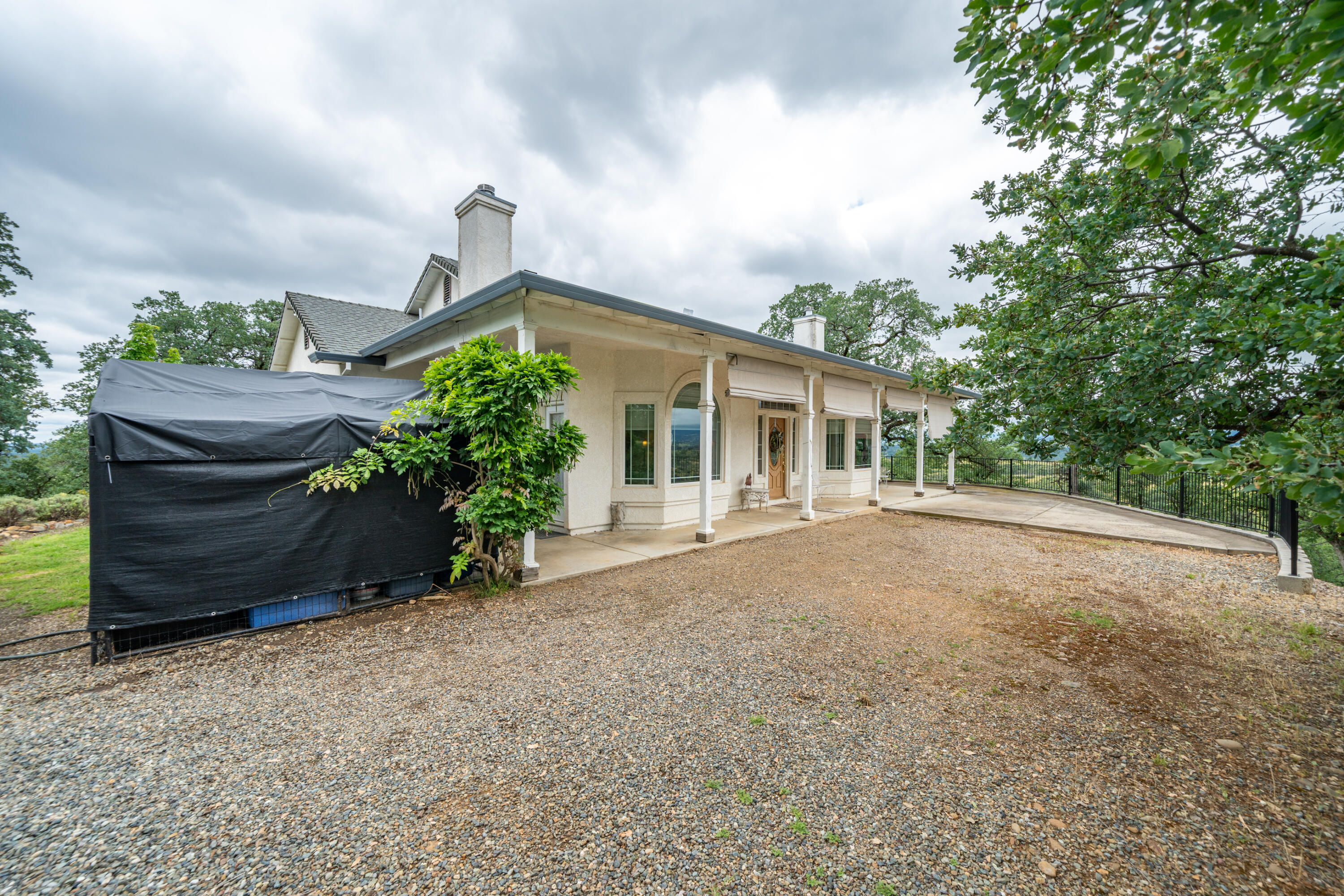 main property photo 9