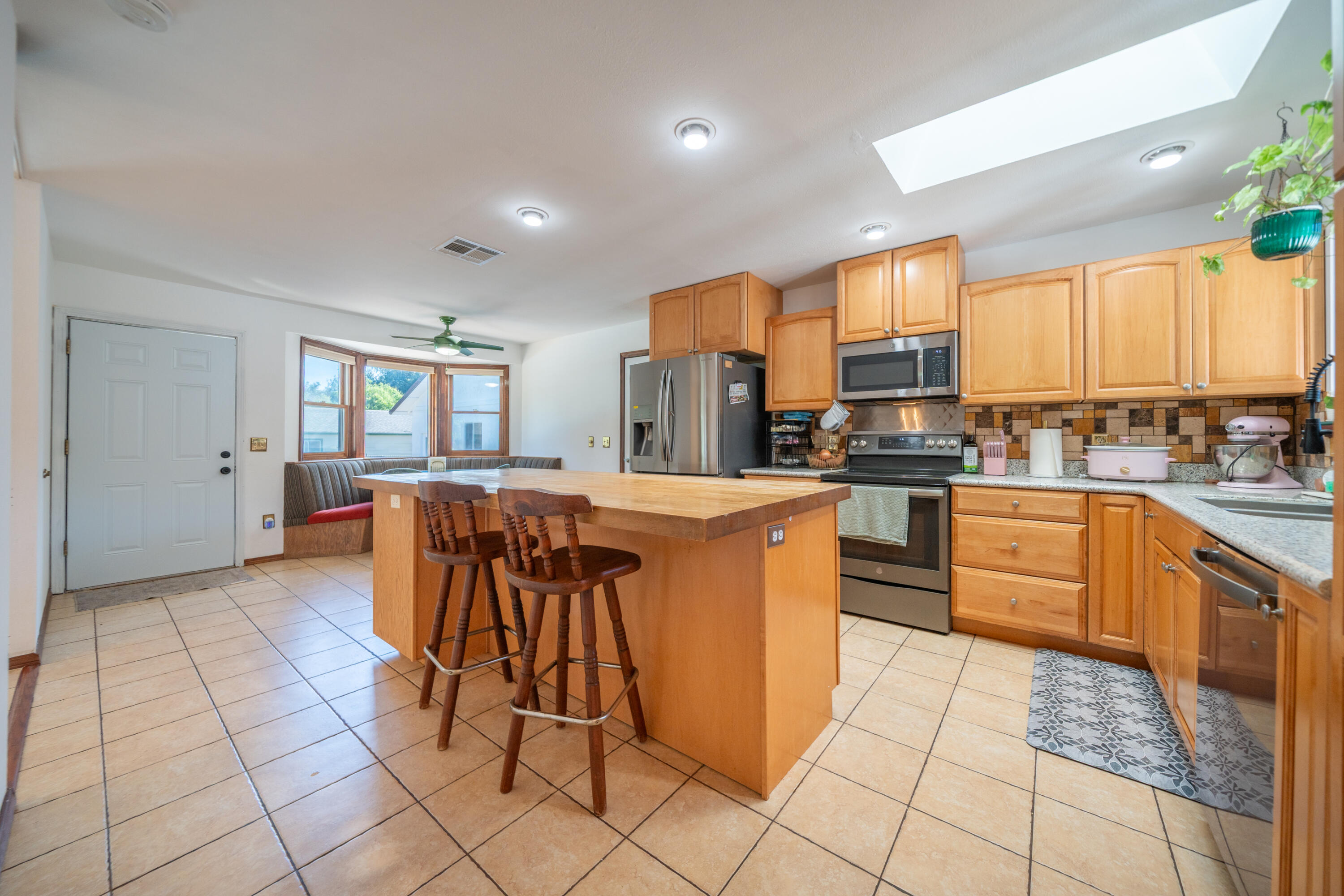 main property photo 17